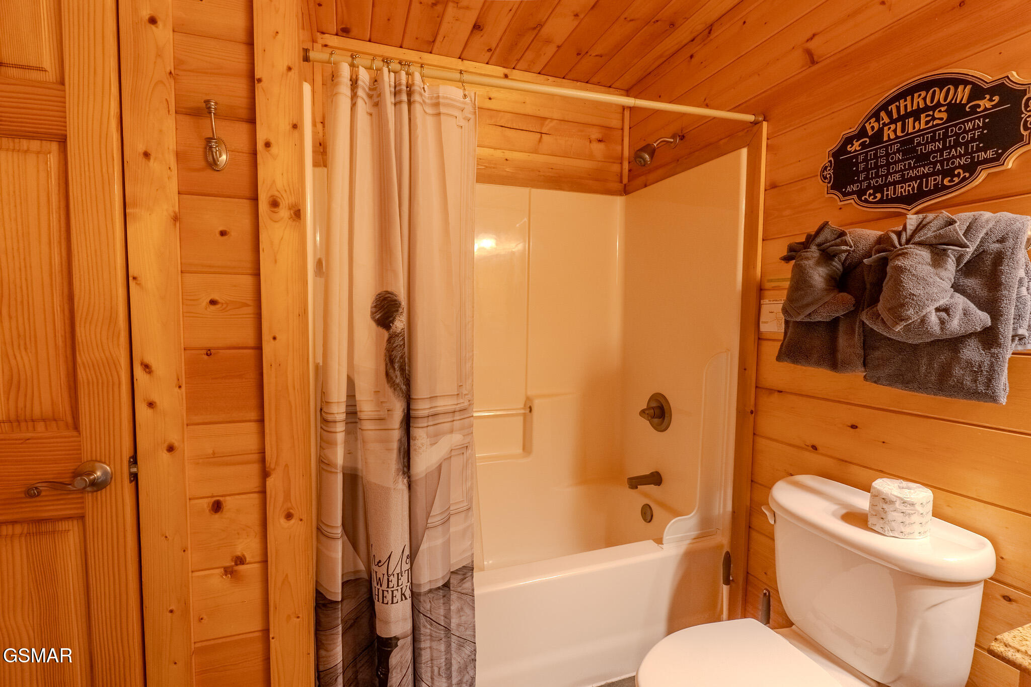 Gatlinburg, Tennessee, 37738, United States, 5 Bedrooms Bedrooms, ,4 BathroomsBathrooms,Residential,For Sale,1835099