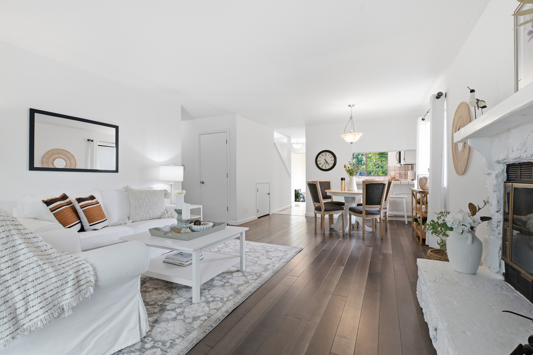  Comfortable Single Family Townhome in Wonderful Neighborhood - 物件實景