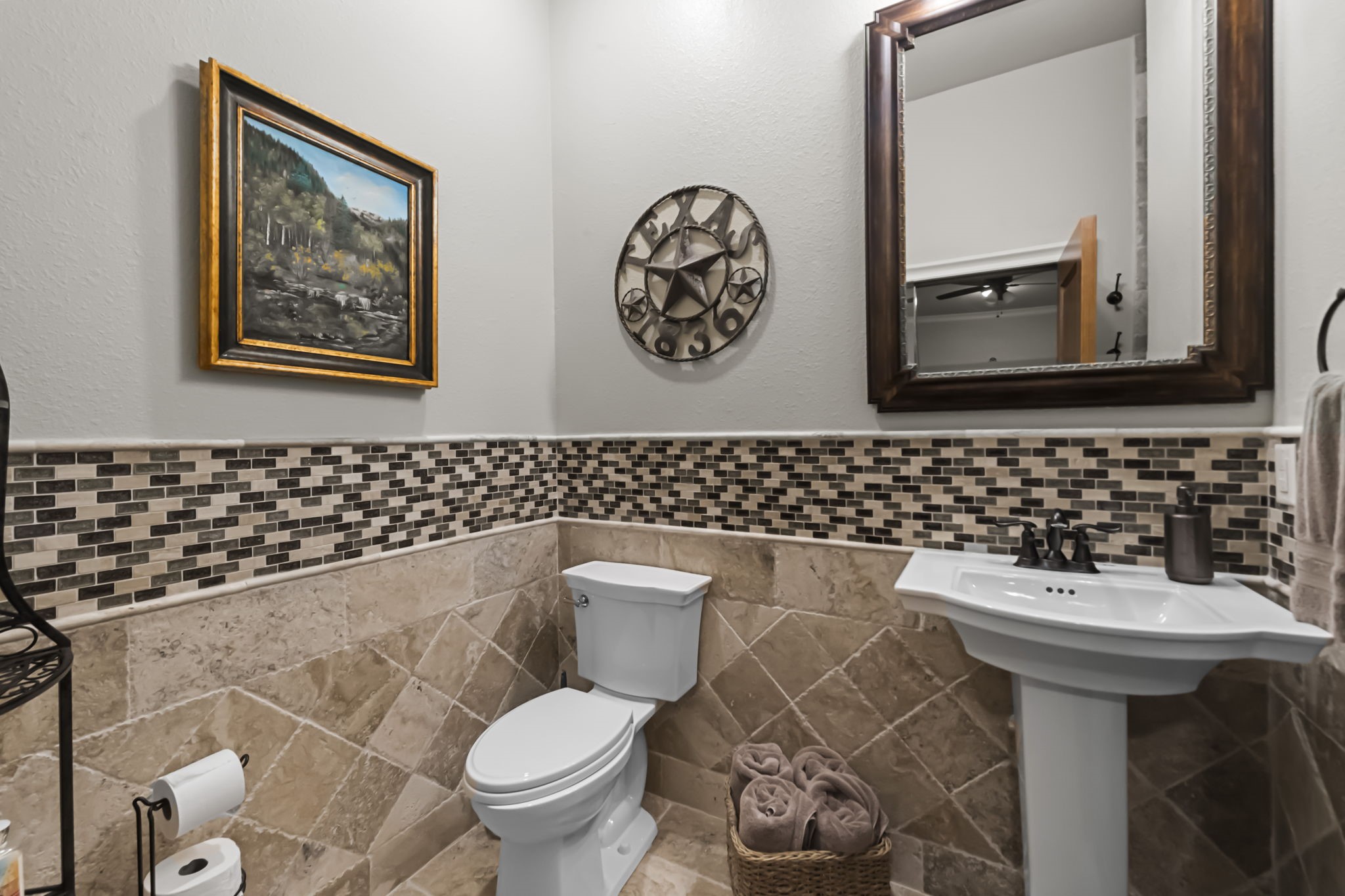 Possum Kingdom Lake, Texas, 76449, United States, 7 Bedrooms Bedrooms, ,6 BathroomsBathrooms,Residential,For Sale,2000867