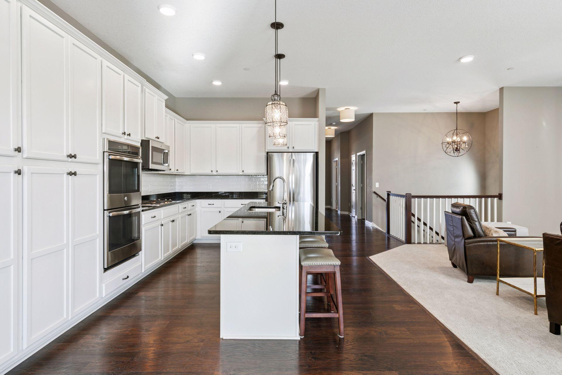 Lakeville, Minnesota, 55044, United States, 3 Bedrooms Bedrooms, ,2 BathroomsBathrooms,Residential,For Sale,1971412