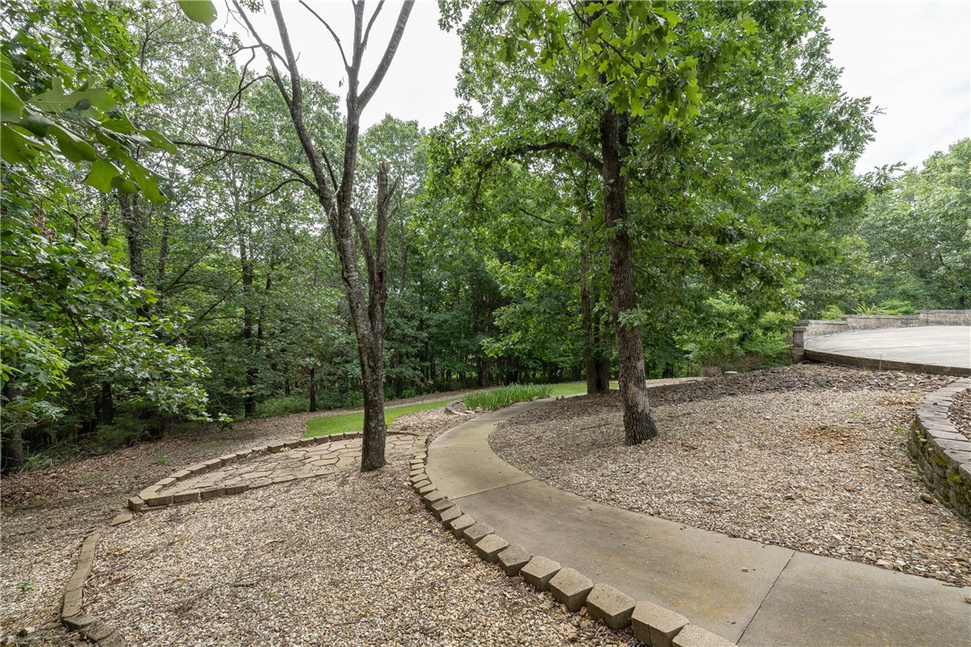 Bella Vista, Arkansas, 72715, United States, 3 Bedrooms Bedrooms, ,4 BathroomsBathrooms,Residential,For Sale,1941040