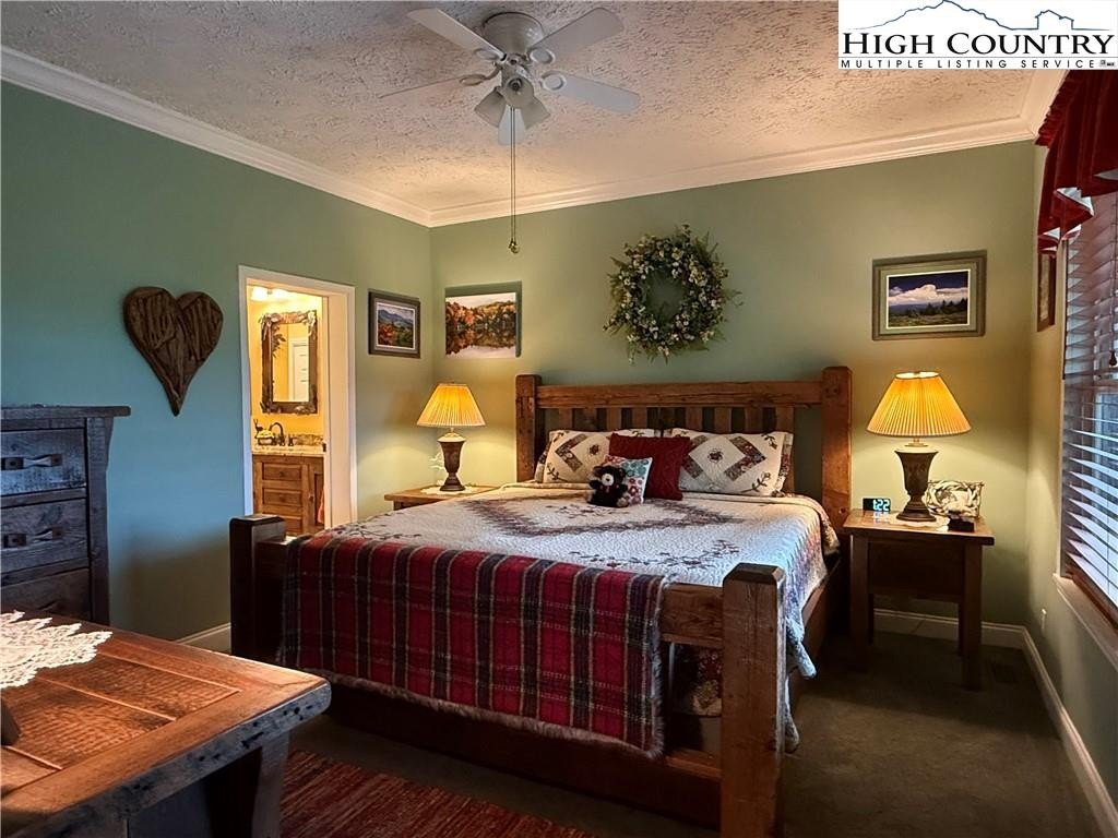 Elk Park, North Carolina, 28622, United States, 3 Bedrooms Bedrooms, ,3 BathroomsBathrooms,Residential,For Sale,1984406