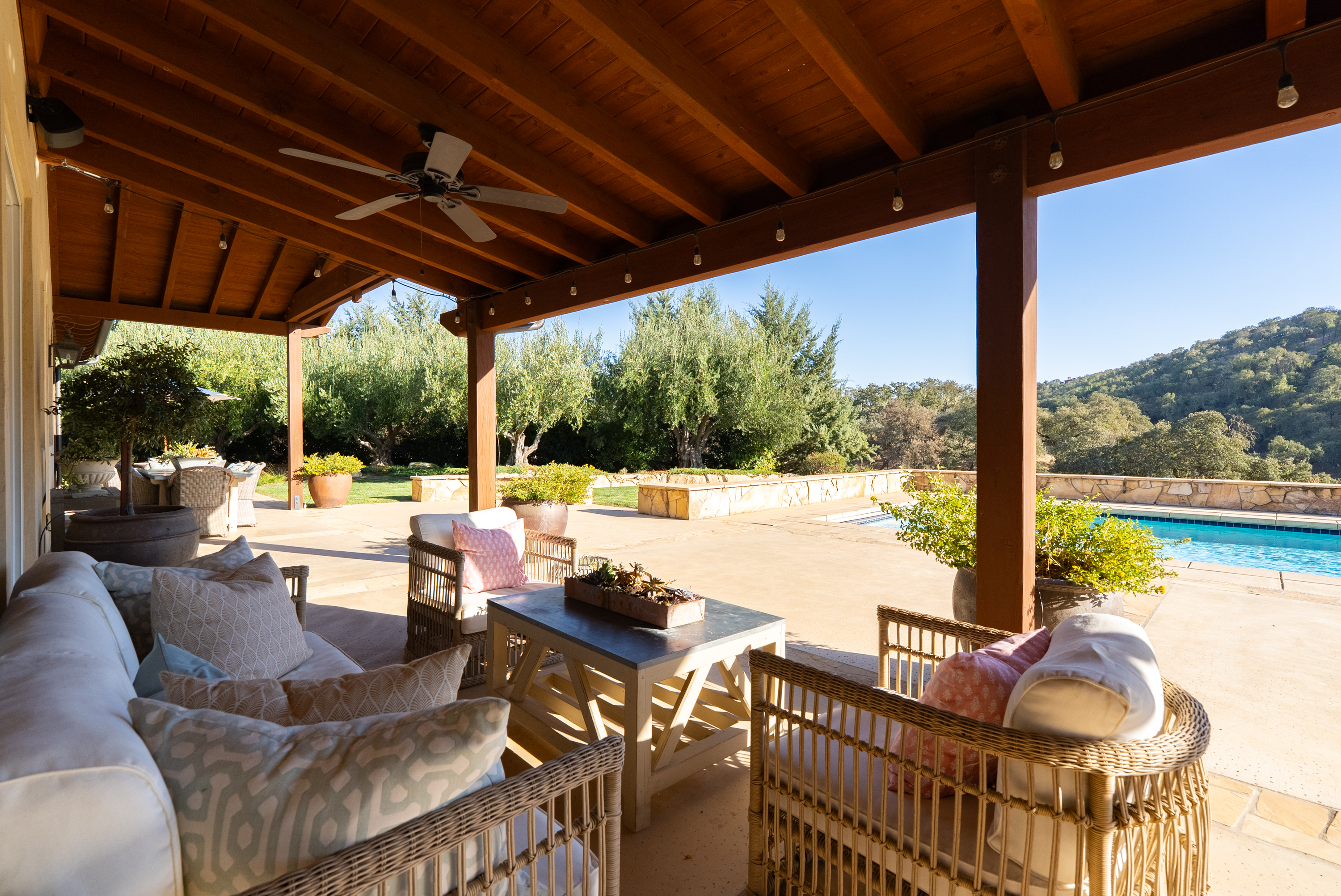  2325 Warm Springs Lane - 物件實景