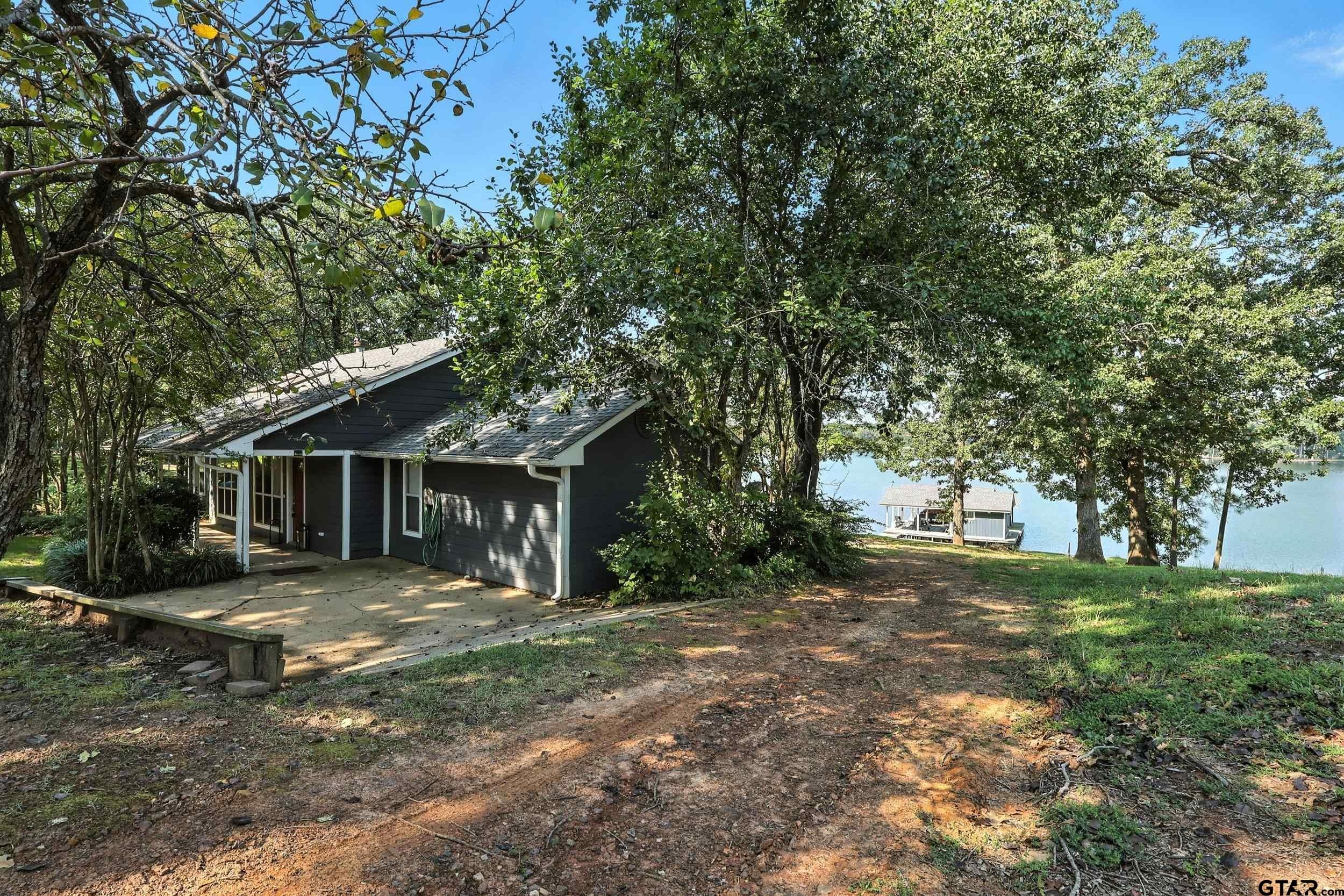 Pittsburg, Texas, 75686, United States, 3 Bedrooms Bedrooms, ,3 BathroomsBathrooms,Residential,For Sale,1977166