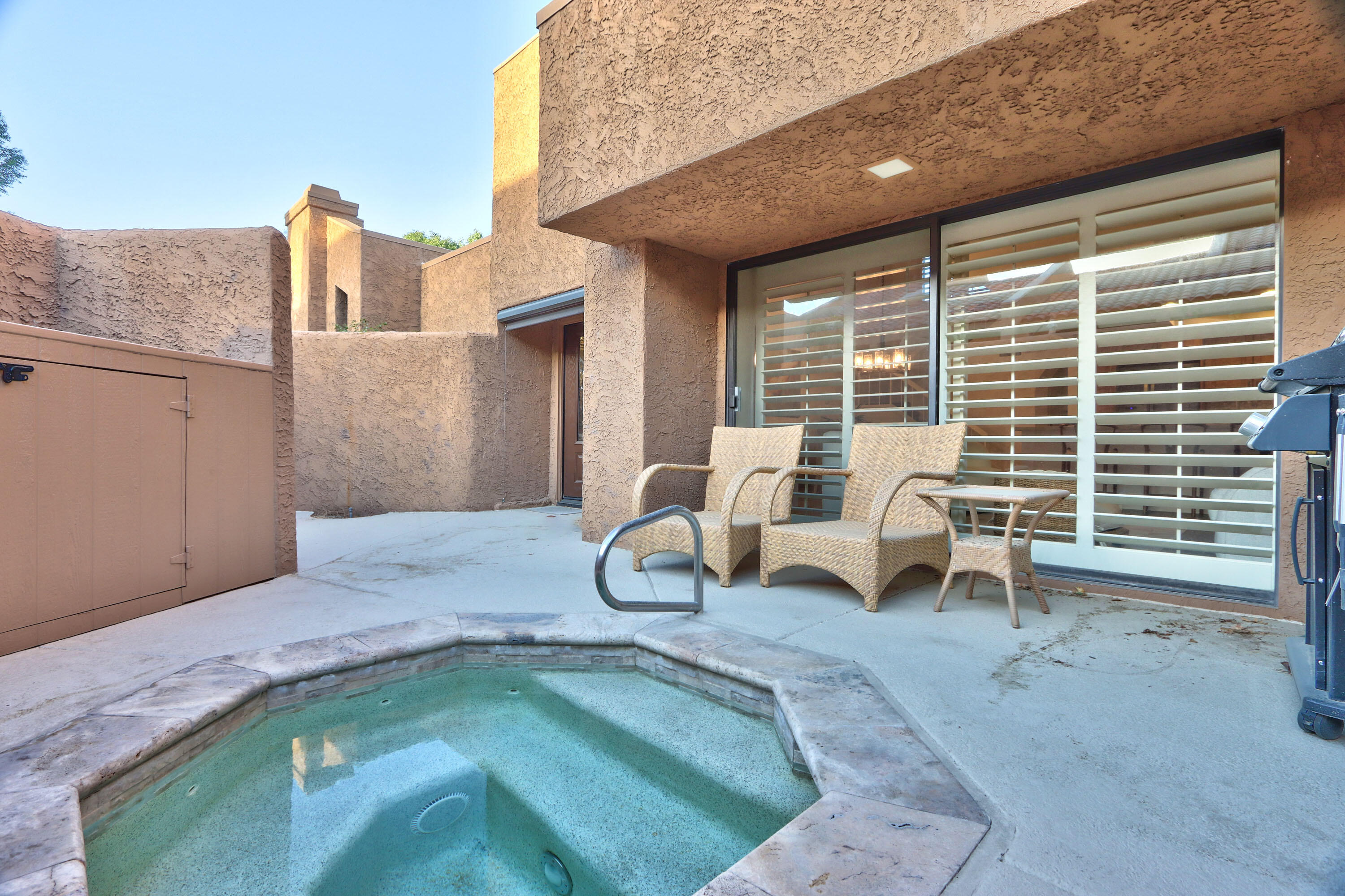 Palm Desert, California, 92260, United States, 2 Bedrooms Bedrooms, ,2 BathroomsBathrooms,Residential,For Sale,1876981