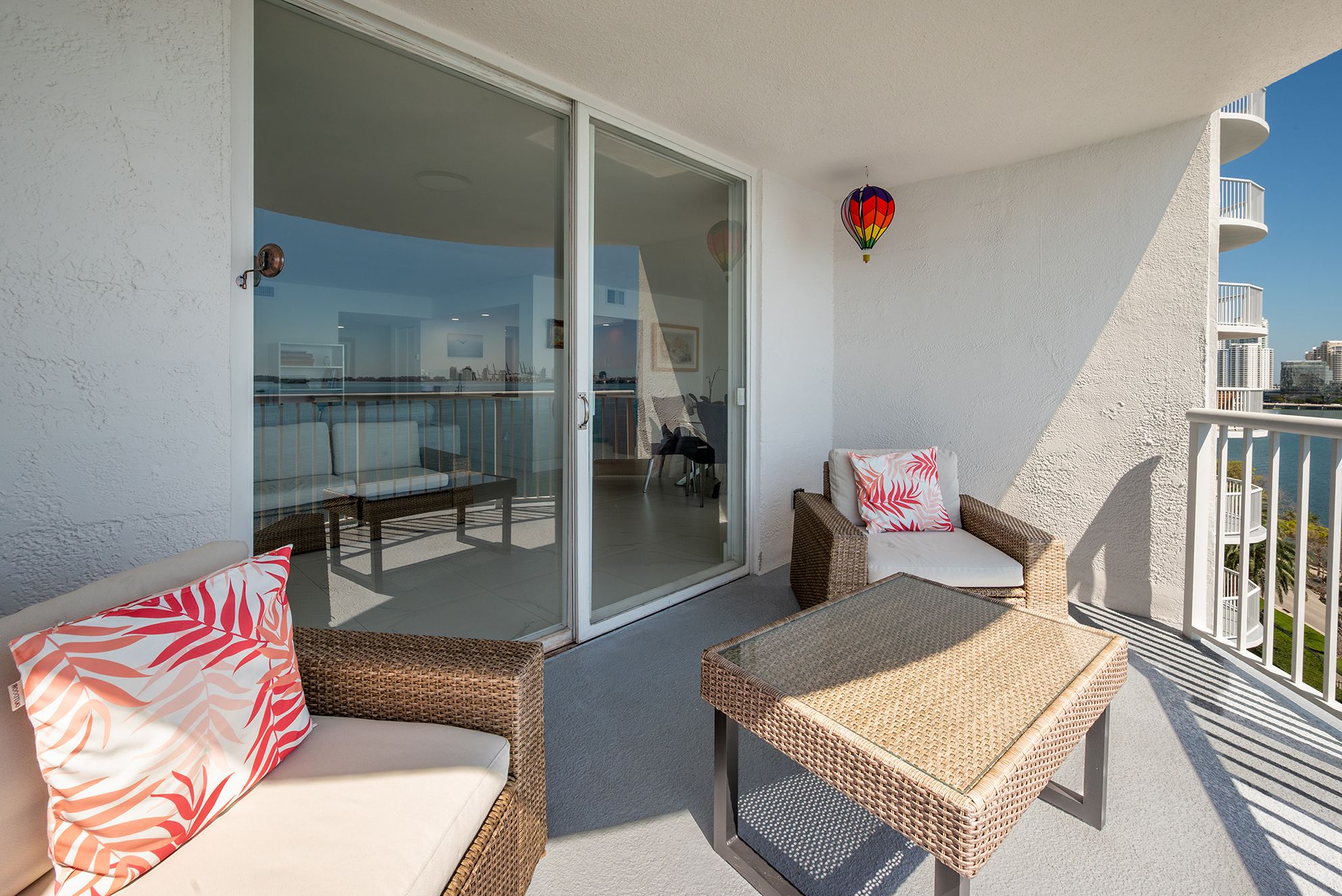  1420 Brickell Bay Dr, Miami, FL, 33131 - 物件實景