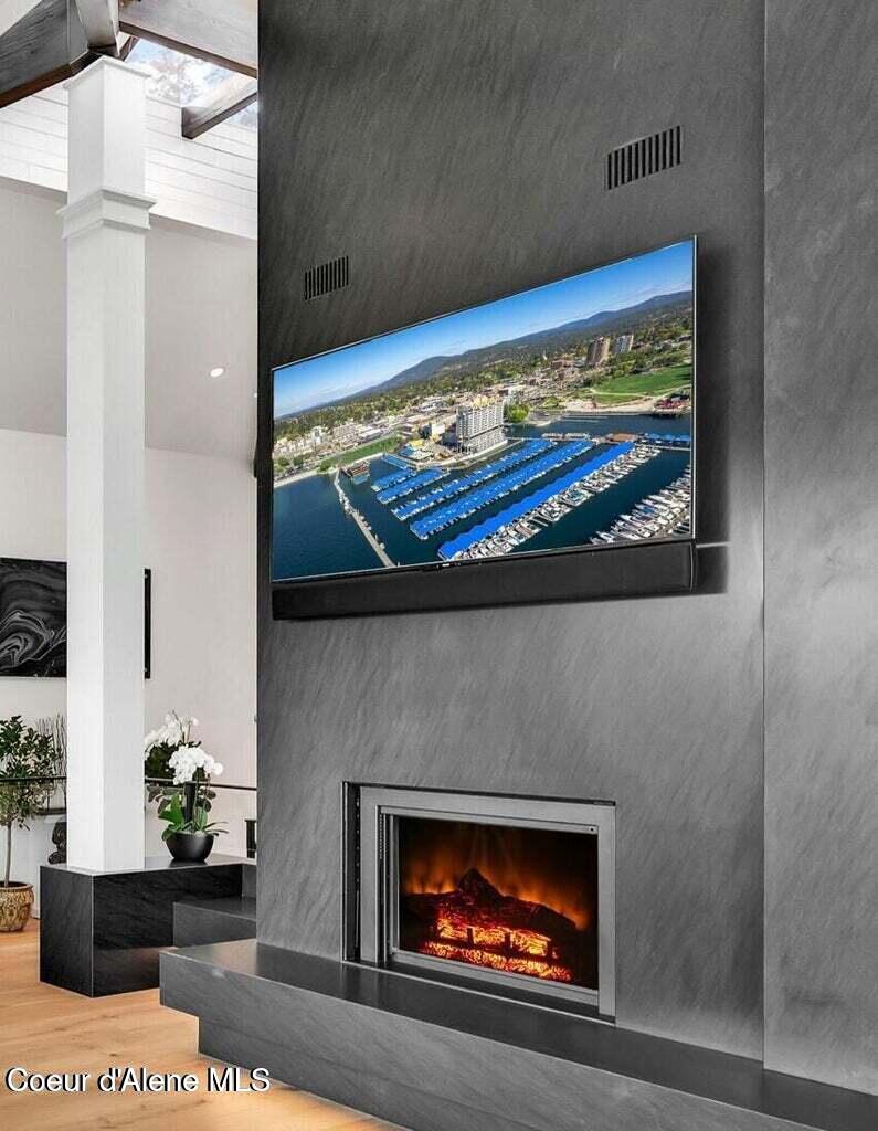 Hayden Lake, Idaho, 83835, United States, 4 Bedrooms Bedrooms, ,4 BathroomsBathrooms,Residential,For Sale,1983498