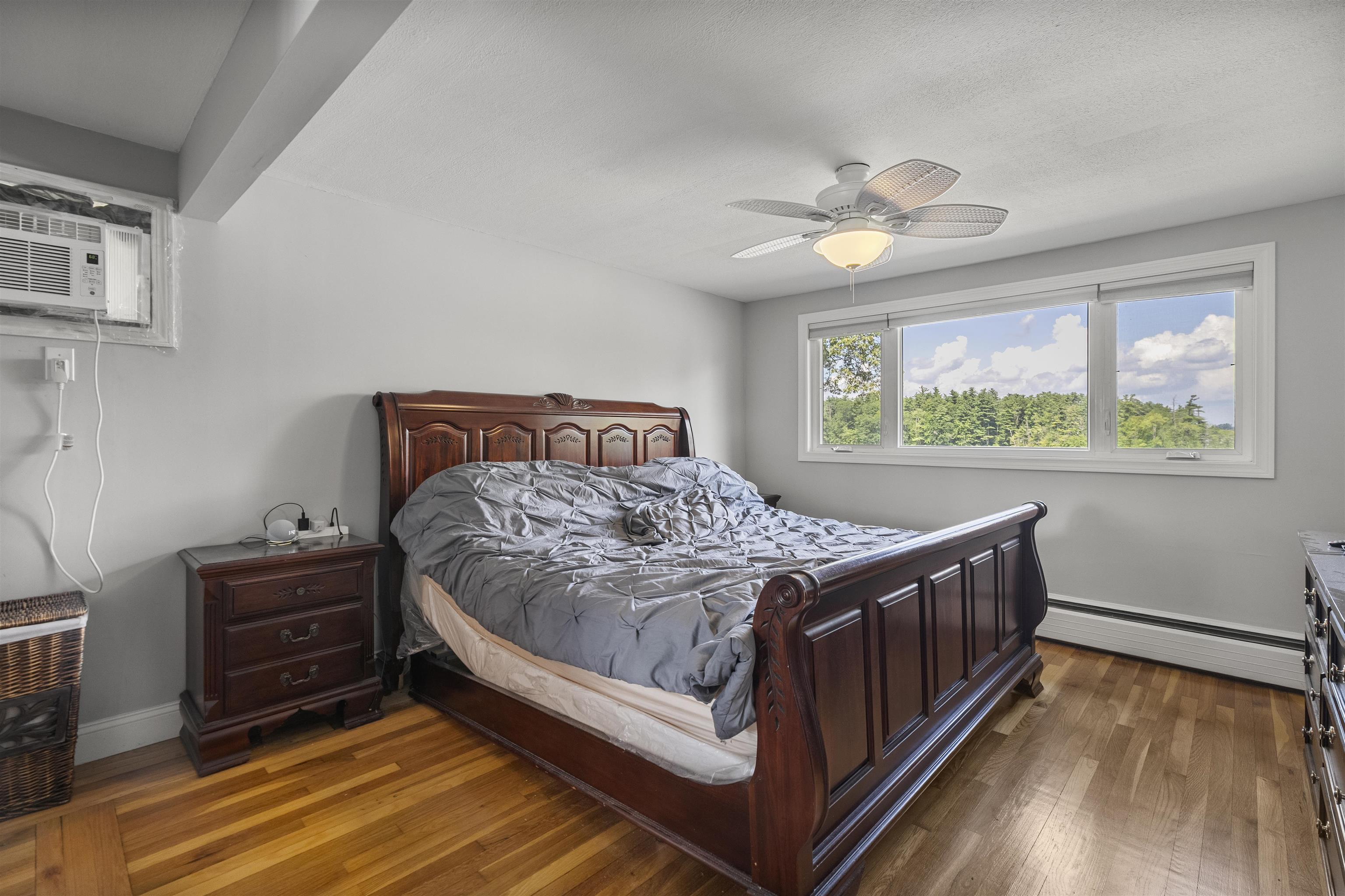 Windham, New Hampshire, 03087, United States, 2 Bedrooms Bedrooms, ,2 BathroomsBathrooms,Residential,For Sale,1919852