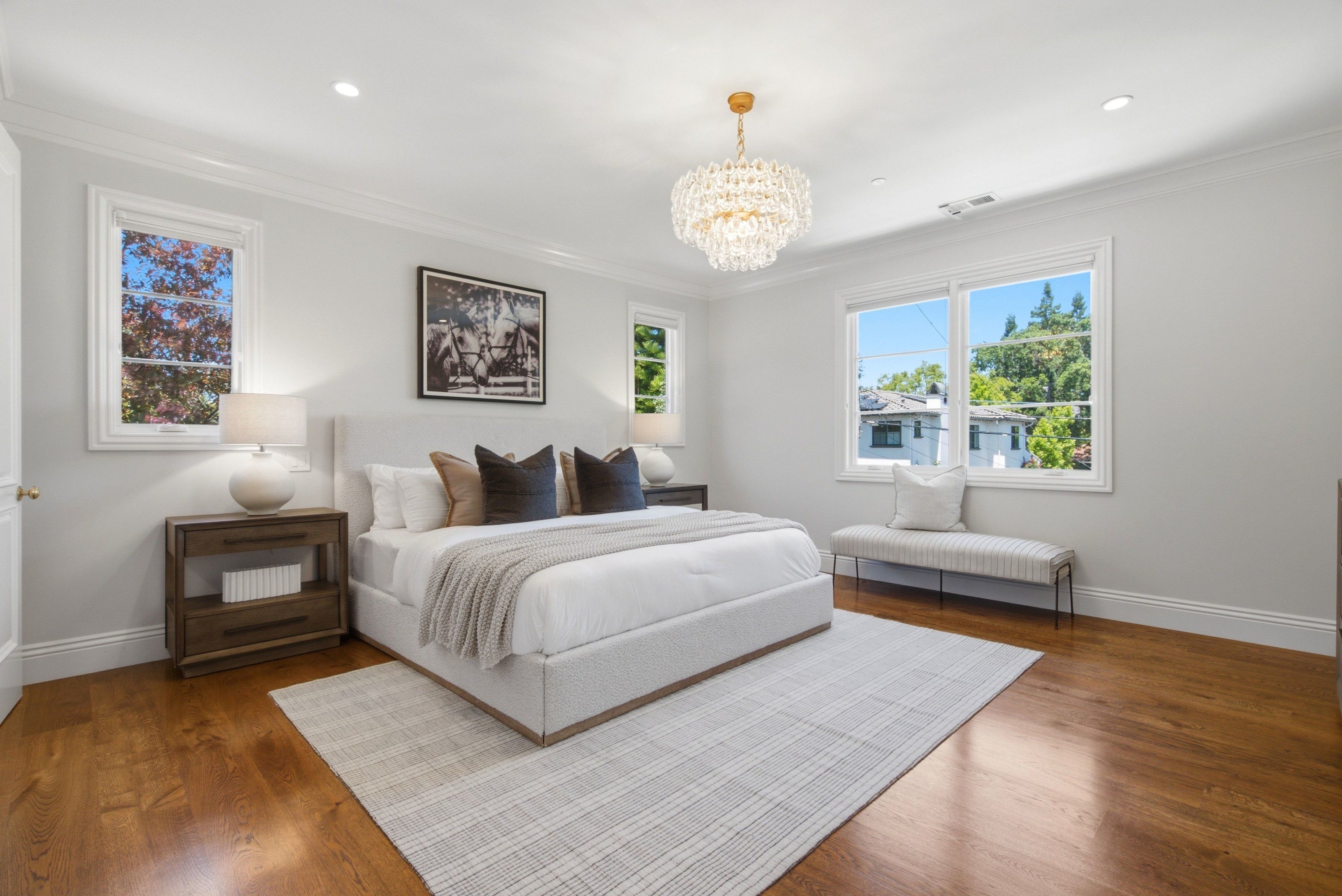  Beautifully Remodeled with Designer Finishes - 物件實景