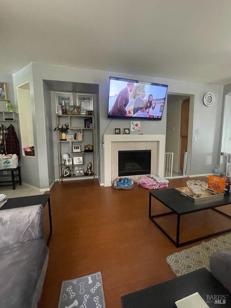 Santa Rosa, California, 95404, United States, 3 Bedrooms Bedrooms, ,2 BathroomsBathrooms,Residential,For Sale,1927812