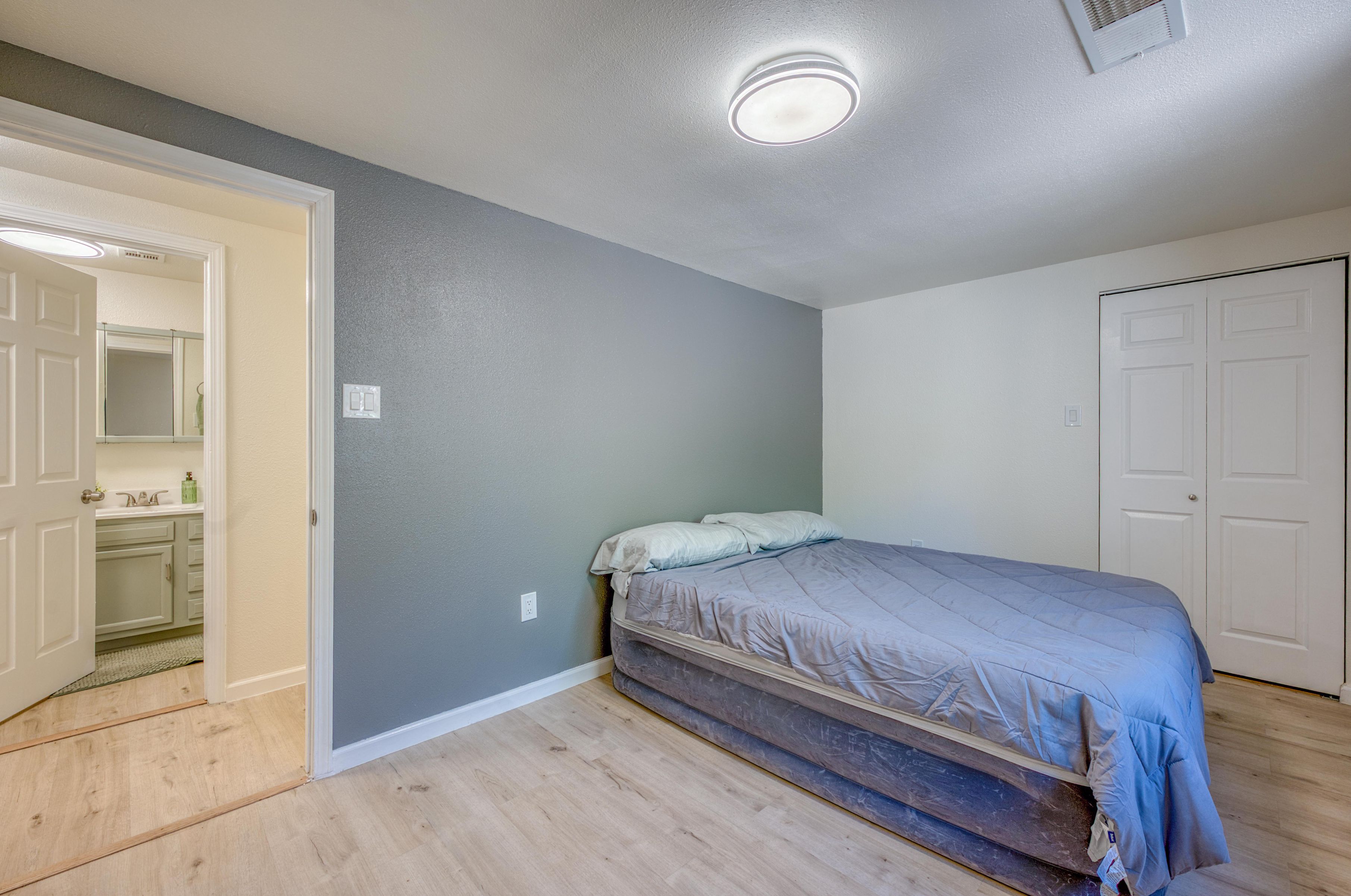 High Rolls, New Mexico, 88325, United States, 4 Bedrooms Bedrooms, ,3 BathroomsBathrooms,Residential,For Sale,1984100