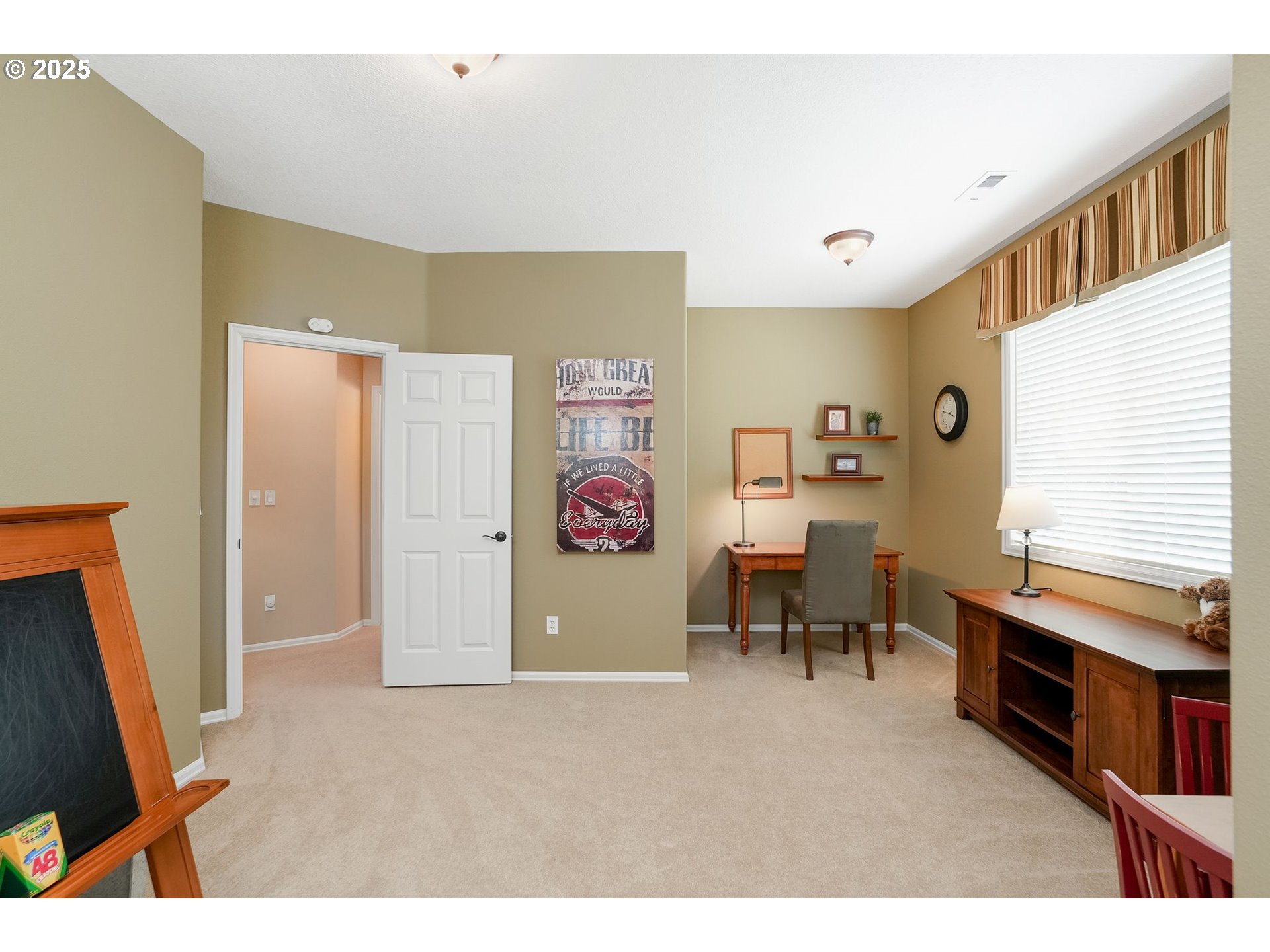 Albany, Oregon, 97321, United States, 3 Bedrooms Bedrooms, ,2 BathroomsBathrooms,Residential,For Sale,1925362