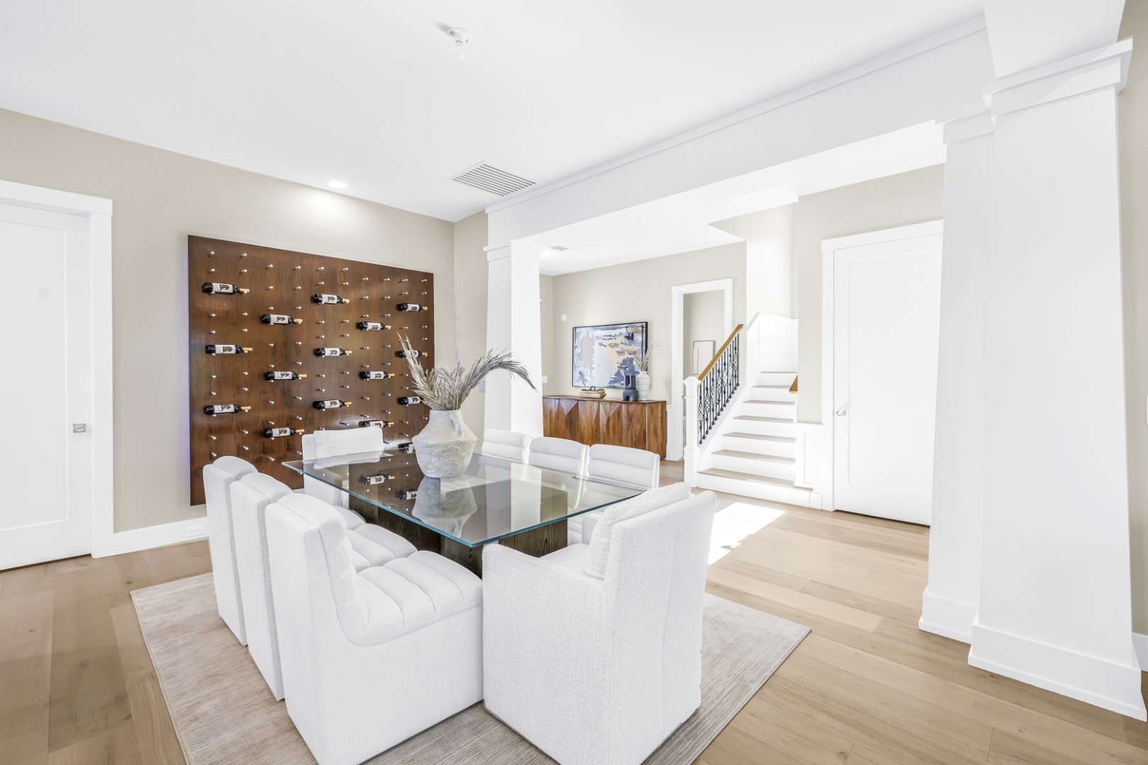 St Petersburg, Florida, 33703, United States, 5 Bedrooms Bedrooms, ,5 BathroomsBathrooms,Residential,For Sale,2013294