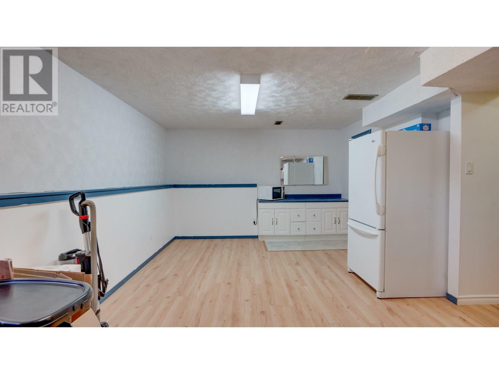 VERNON, British Columbia, V1T 8E2, CA, 3 Bedrooms Bedrooms, ,3 BathroomsBathrooms,Residential,For Sale,1874853