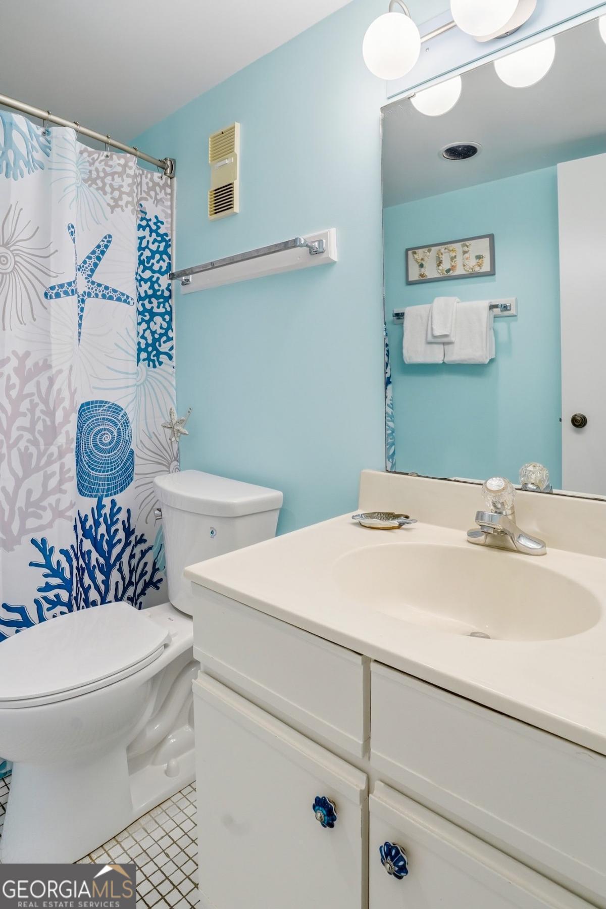 St. Simons, Georgia, 31522, United States, 2 Bedrooms Bedrooms, ,2 BathroomsBathrooms,Residential,For Sale,1991372