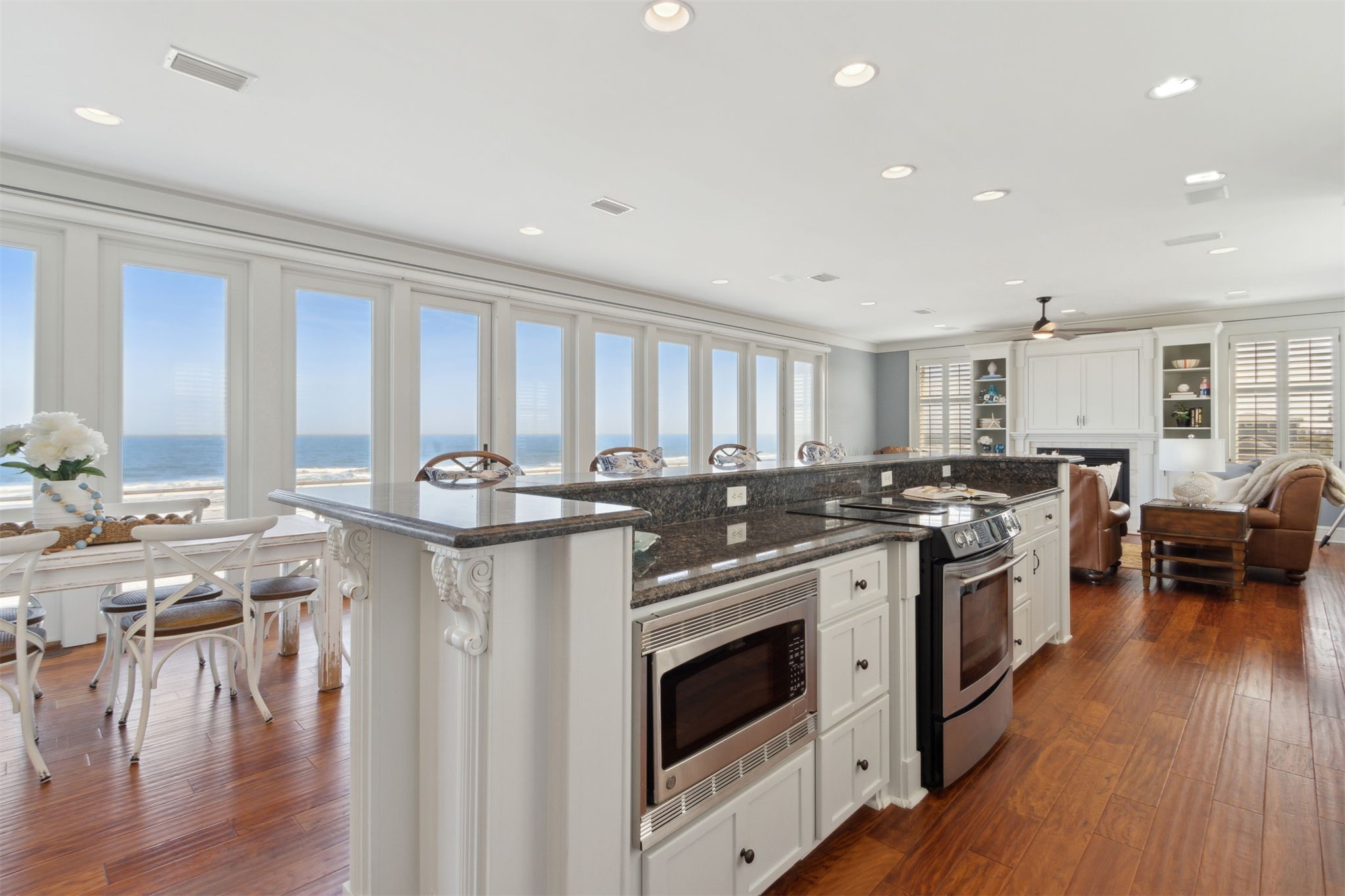 Fernandina Beach, Florida, 32034, United States, 3 Bedrooms Bedrooms, ,3 BathroomsBathrooms,Residential,For Sale,2016912