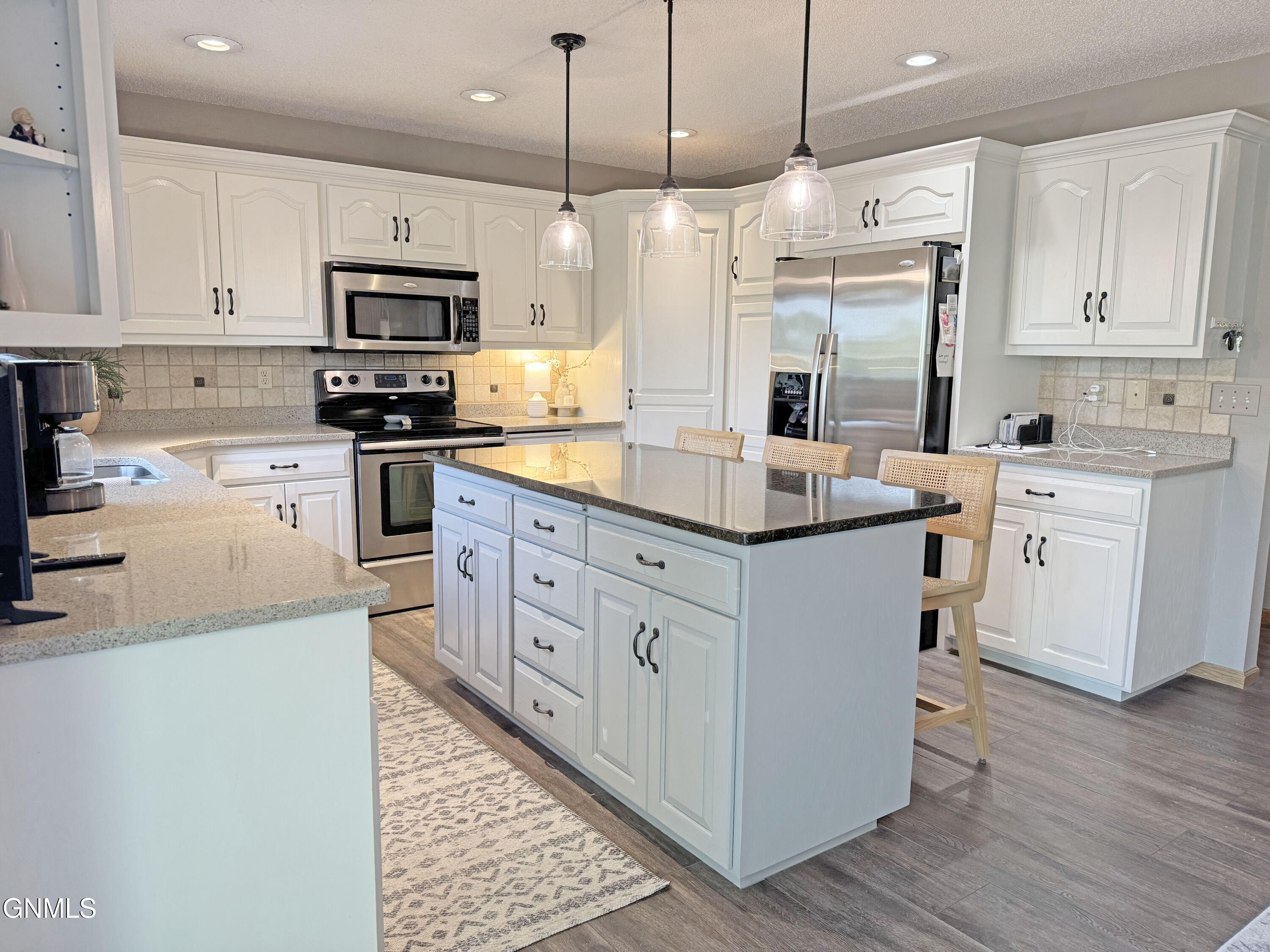 Bismarck, North Dakota, 58503, United States, 5 Bedrooms Bedrooms, ,2 BathroomsBathrooms,Residential,For Sale,2001566