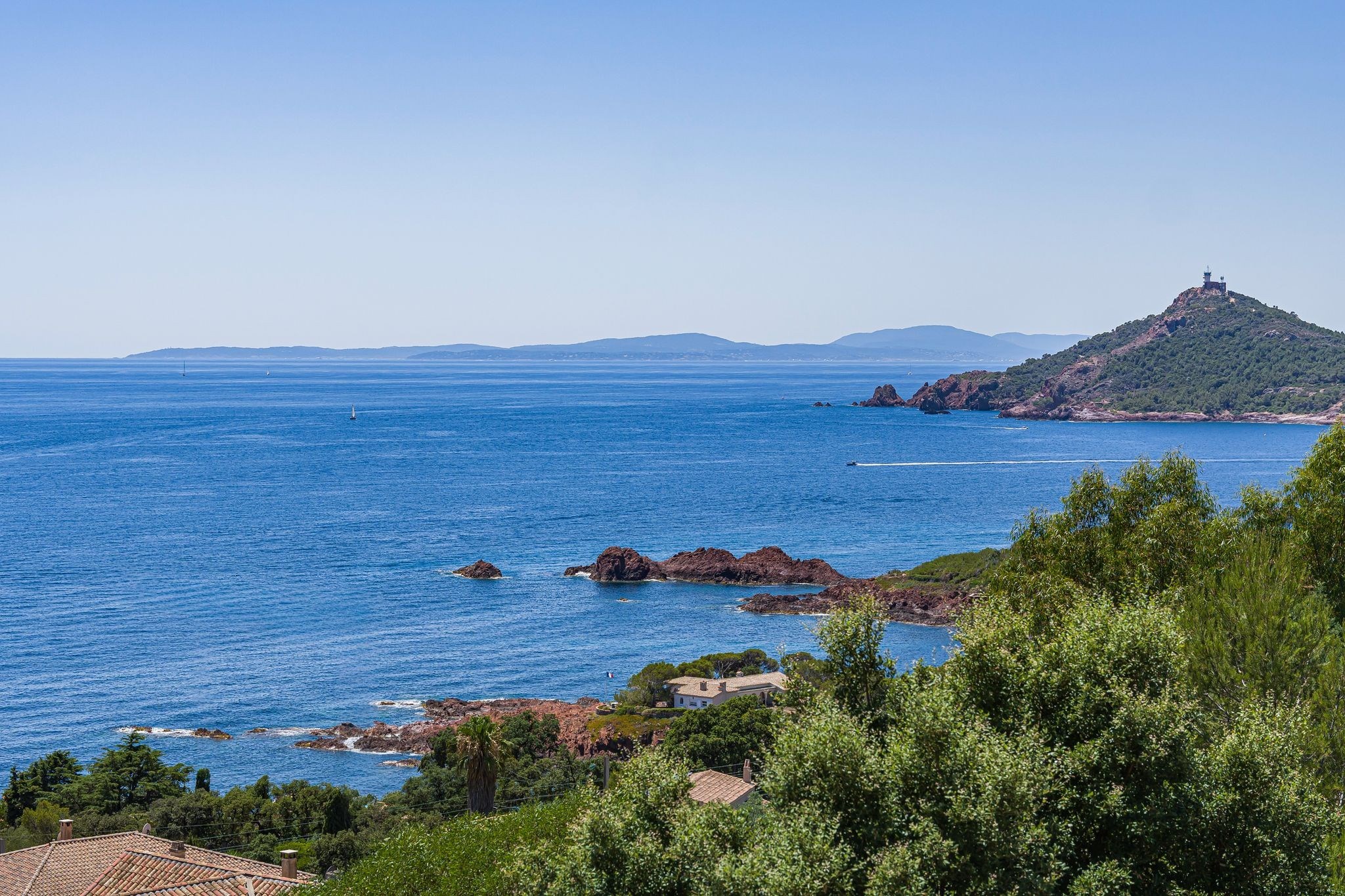  Anthéor, contemporary villa for sale, panoramic Mediterranean views, pool and l… - 物件實景