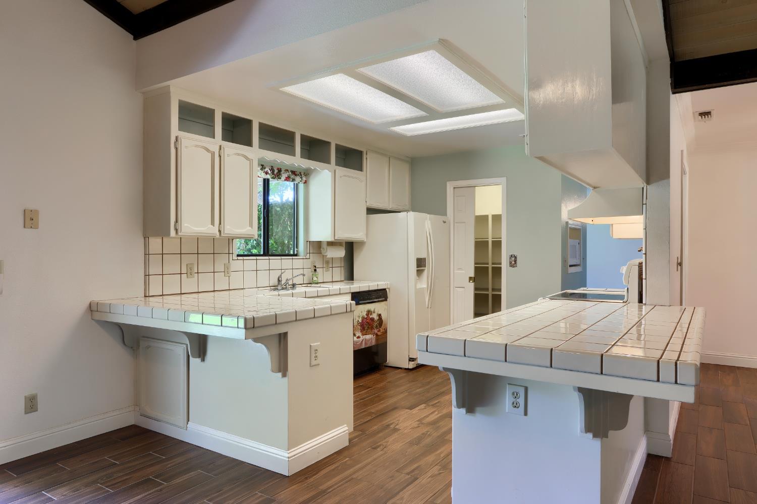 Ahwahnee, California, 93601, United States, 3 Bedrooms Bedrooms, ,2 BathroomsBathrooms,Residential,For Sale,1993875