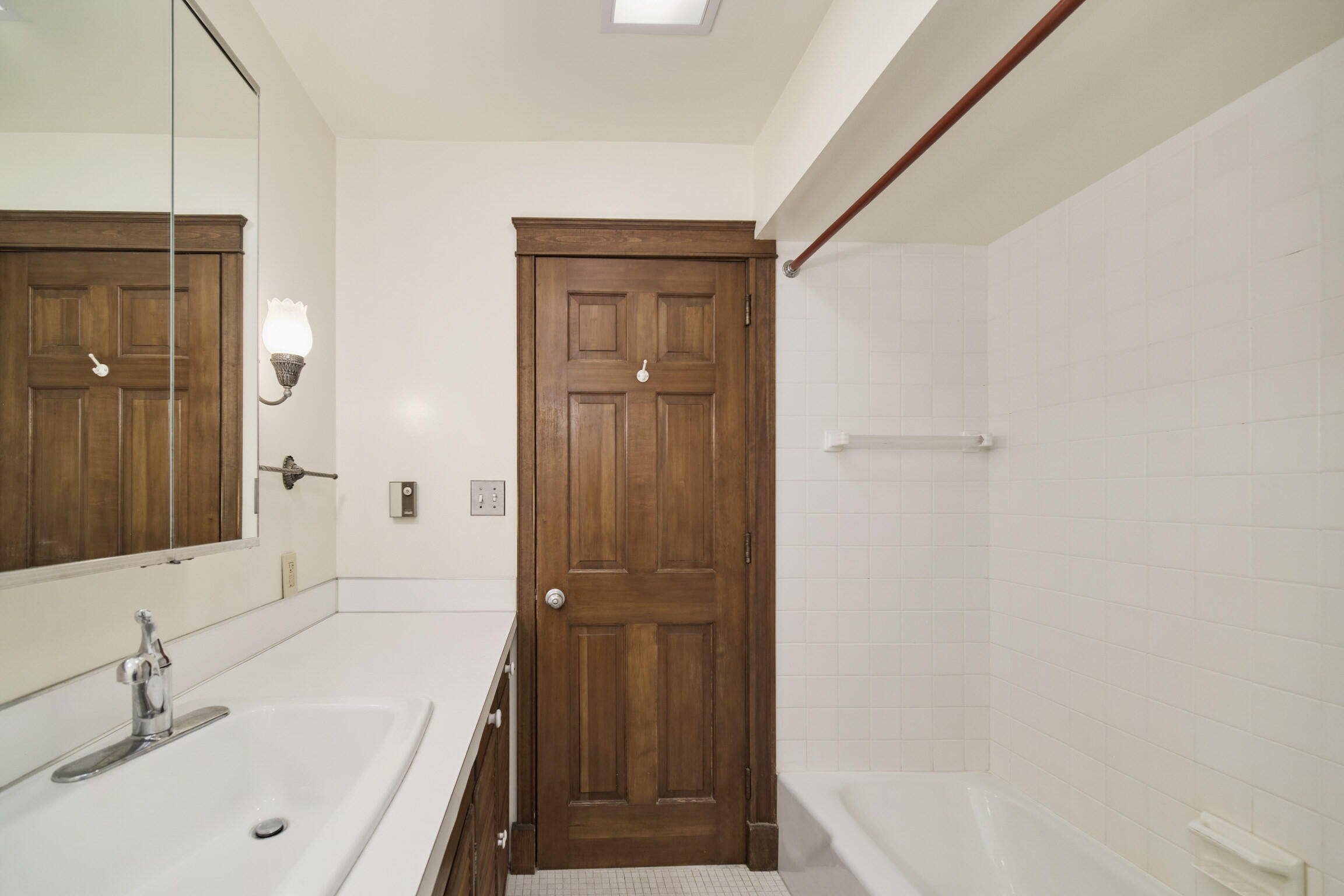 Manistee, Michigan, 49660, United States, 4 Bedrooms Bedrooms, ,3 BathroomsBathrooms,Residential,For Sale,1975705