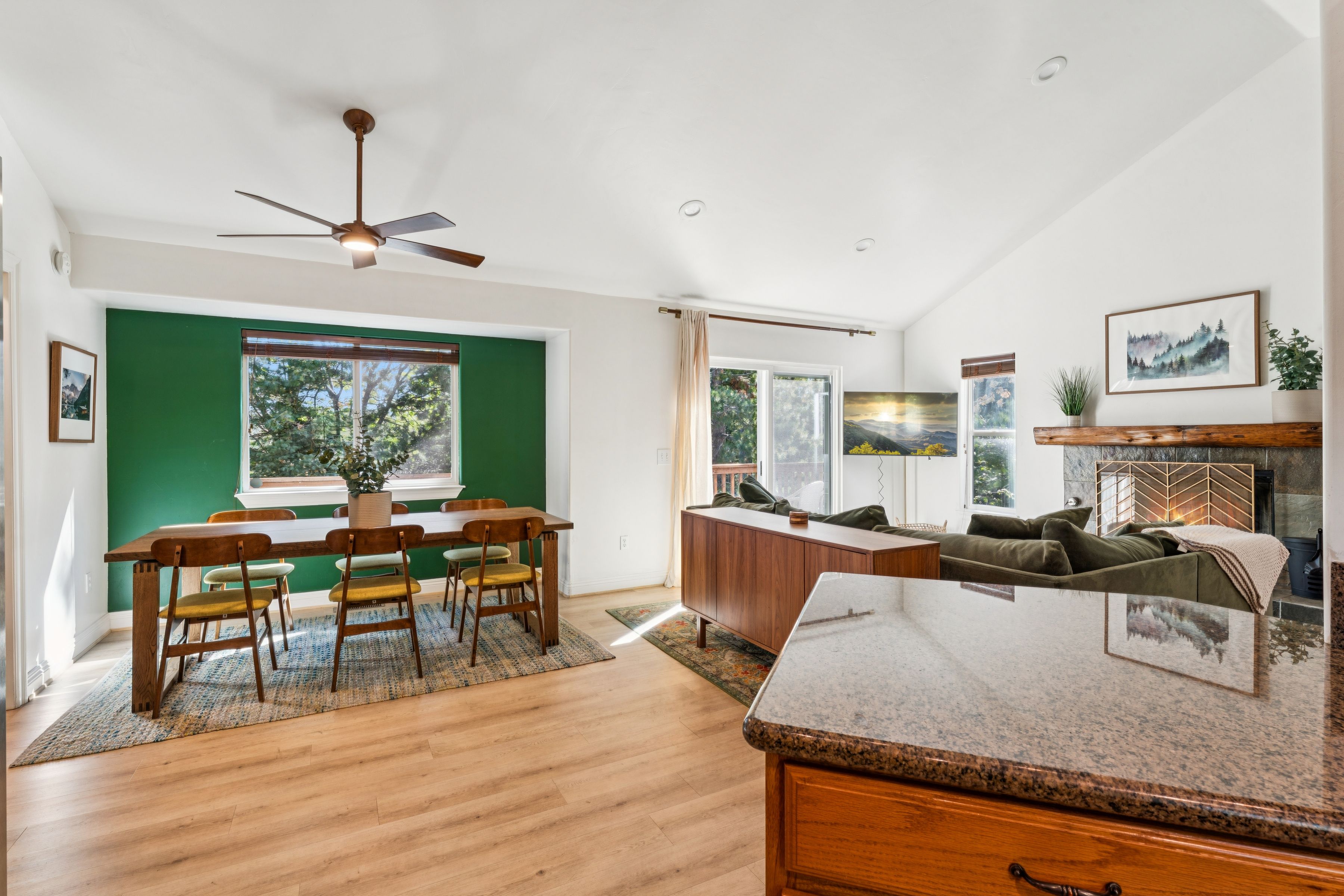  26510 Placer Lane, Lake Arrowhead, CA 92352 - 物件實景