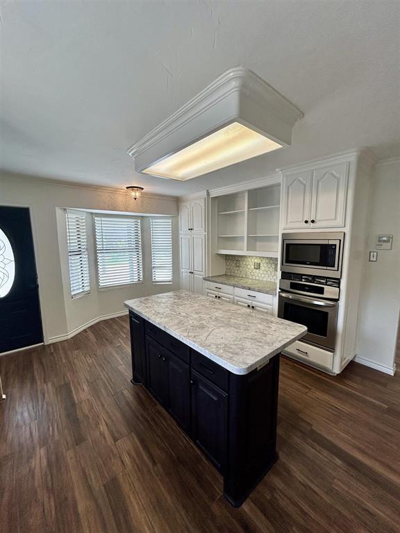Port Neches, Texas, 77651, United States, 4 Bedrooms Bedrooms, ,4 BathroomsBathrooms,Residential,For Sale,1919947