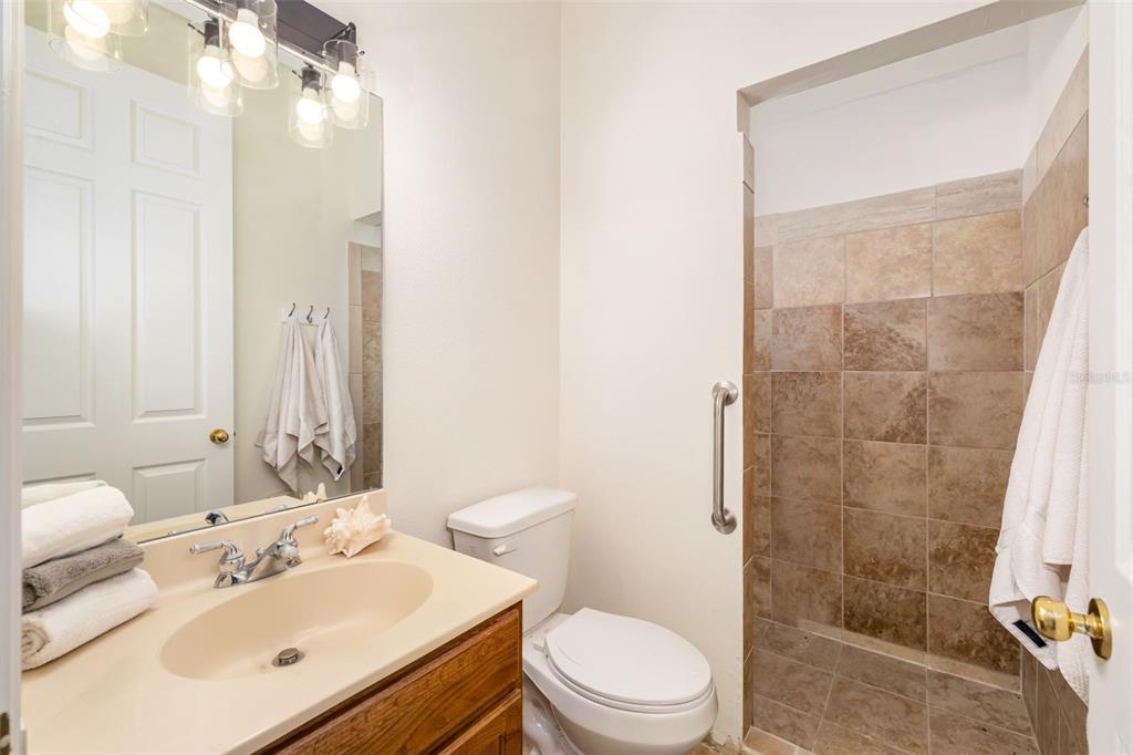 University Park, Florida, 34201, United States, 4 Bedrooms Bedrooms, ,4 BathroomsBathrooms,Residential,For Sale,1876189