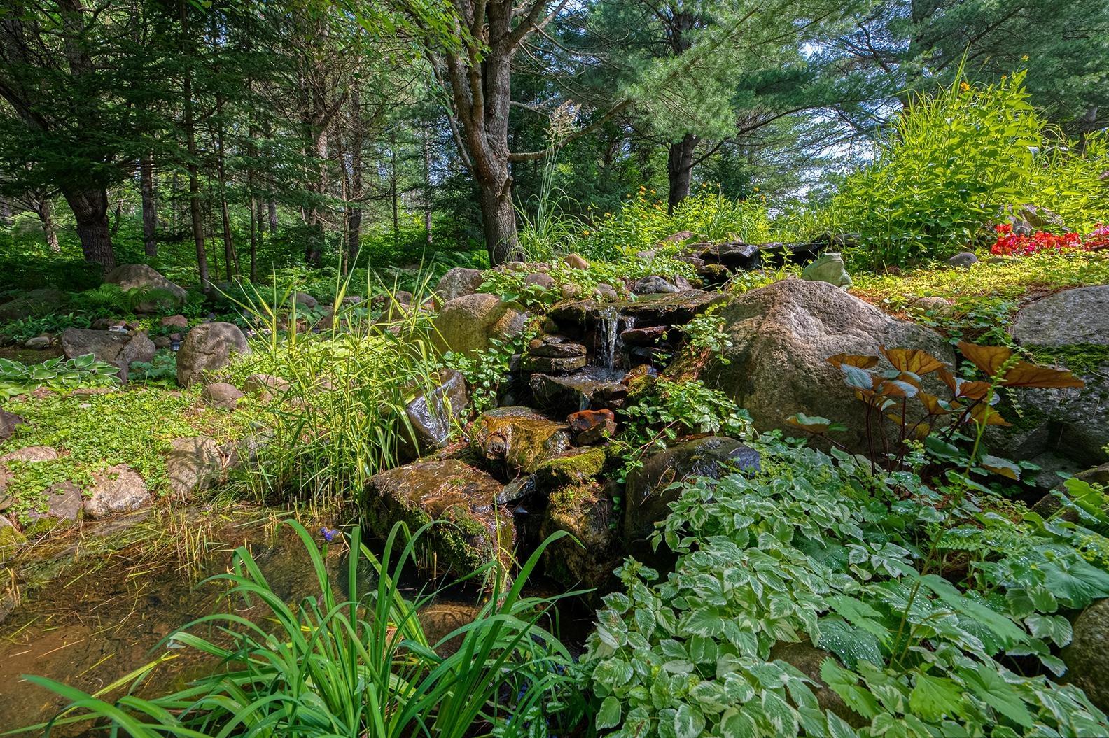 Watersmeet, Michigan, 49969, United States, 4 Bedrooms Bedrooms, ,3 BathroomsBathrooms,Residential,For Sale,1979345