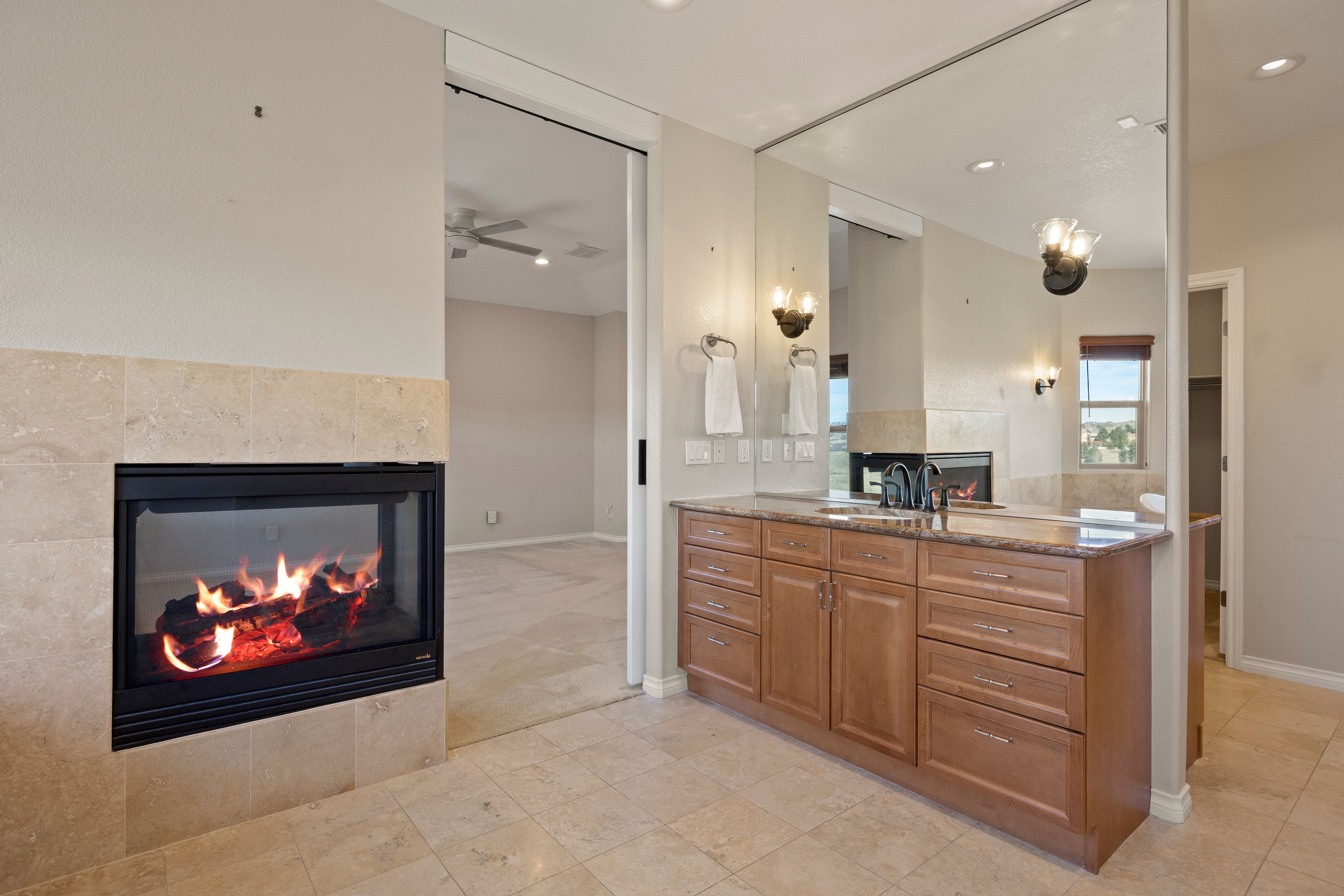  Ideal Blend of Space, Setting and Livability - 物件實景