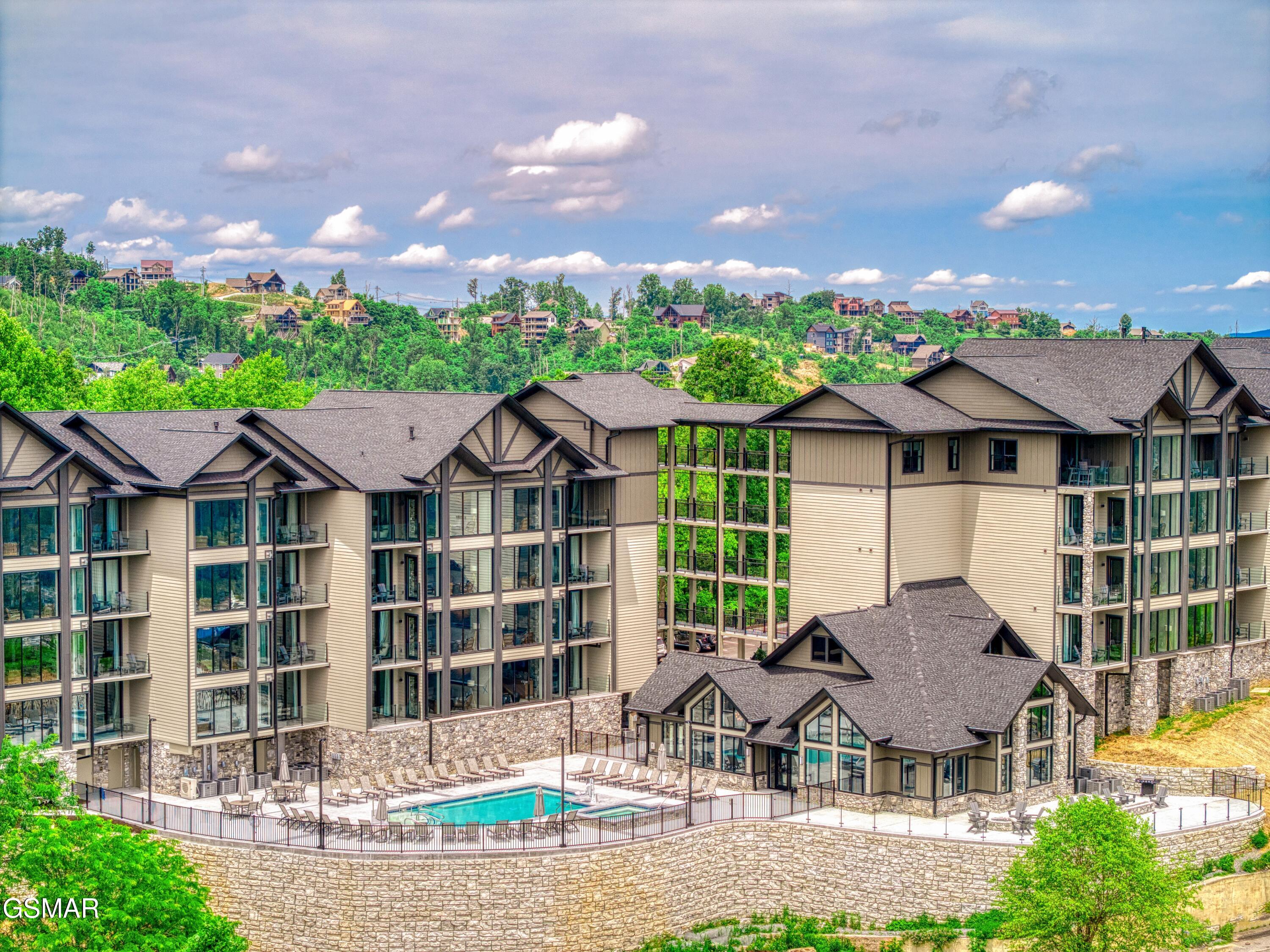 Gatlinburg, Tennessee, 37738, United States, 3 Bedrooms Bedrooms, ,4 BathroomsBathrooms,Residential,For Sale,1977552