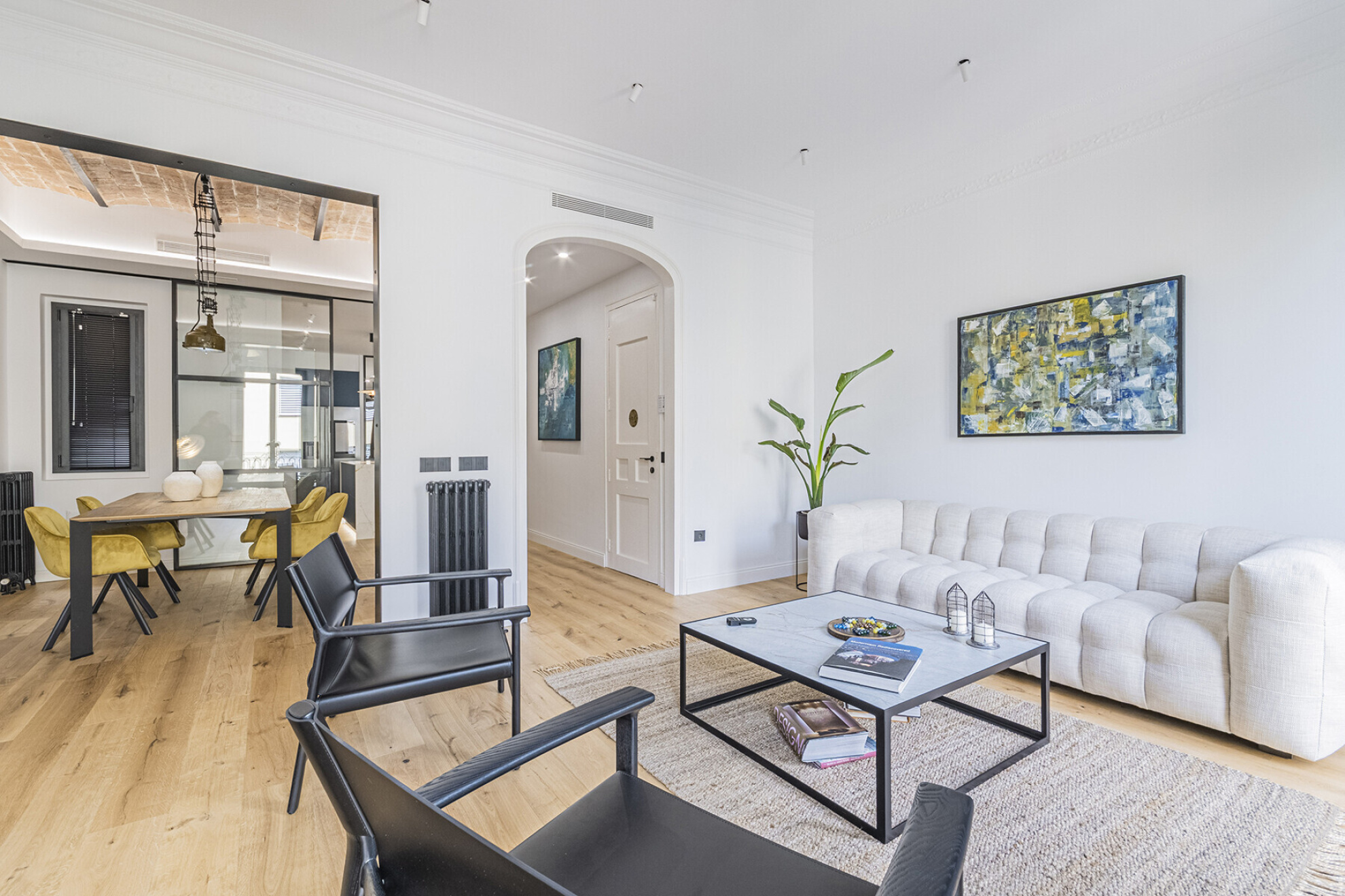  Exclusive brand new home in a regal estate on Mallorca Street - 物件實景