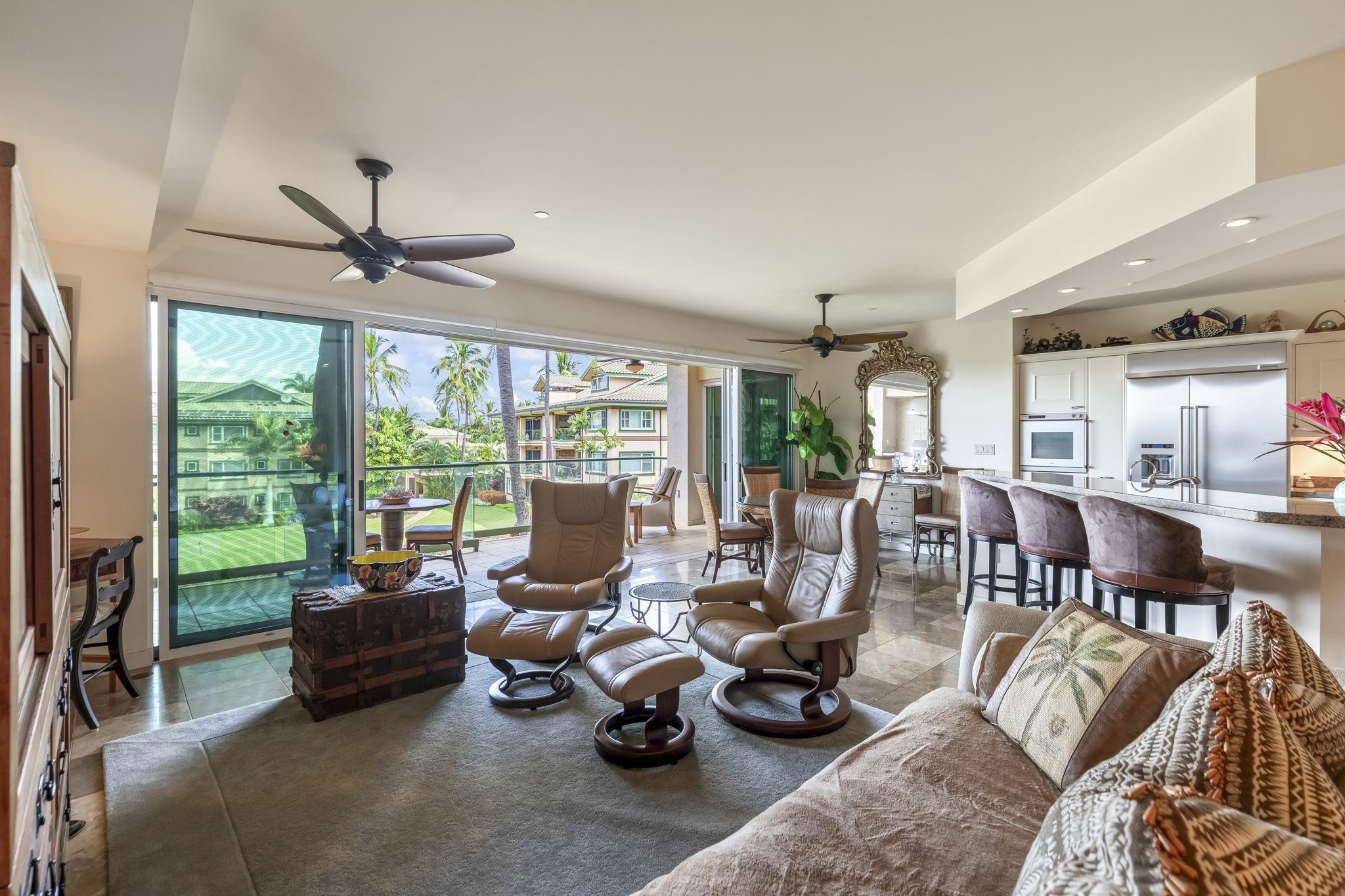 Kihei, Hawaii, 96753-5404, United States, 2 Bedrooms Bedrooms, ,3 BathroomsBathrooms,Residential,For Sale,1993439
