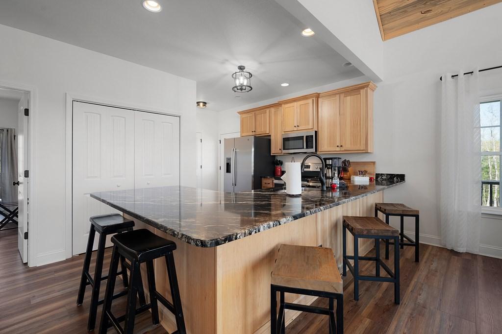Ellijay, Georgia, 30540, United States, 4 Bedrooms Bedrooms, ,4 BathroomsBathrooms,Residential,For Sale,1752993