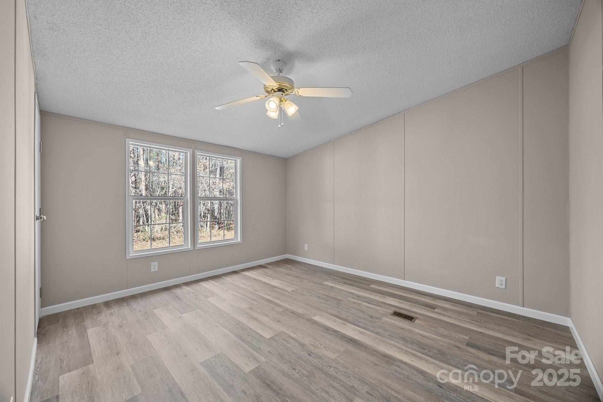 Salisbury, North Carolina, 28146, United States, 4 Bedrooms Bedrooms, ,3 BathroomsBathrooms,Residential,For Sale,1984166