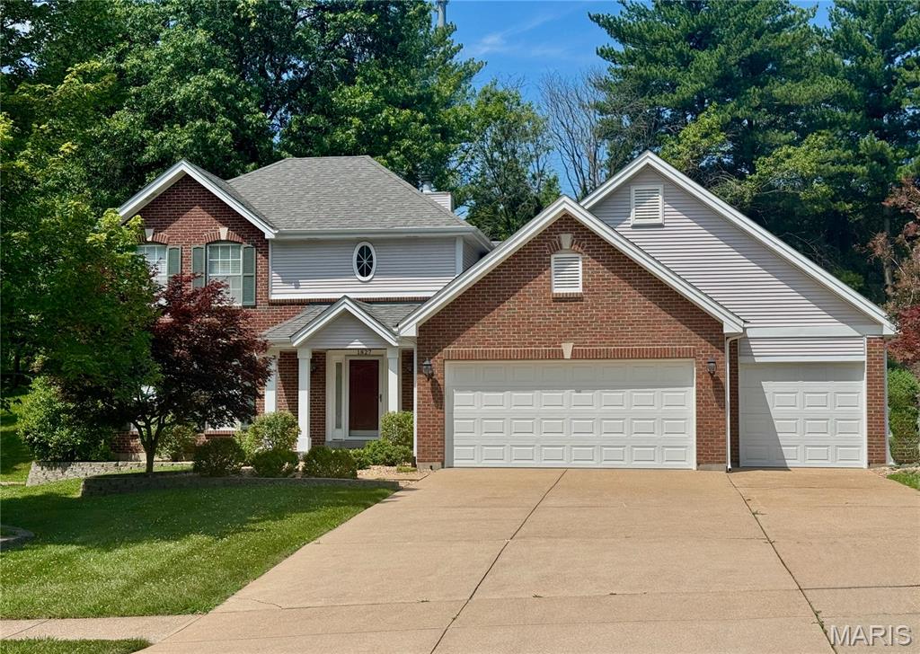 Maryland Heights, Missouri, 63043, United States, 3 Bedrooms Bedrooms, ,4 BathroomsBathrooms,Residential,For Sale,1892007