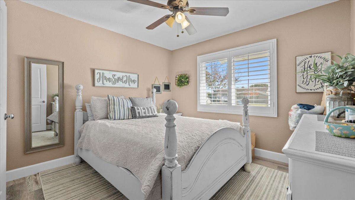 Ontario, California, 91762, United States, 3 Bedrooms Bedrooms, ,2 BathroomsBathrooms,Residential,For Sale,2012537