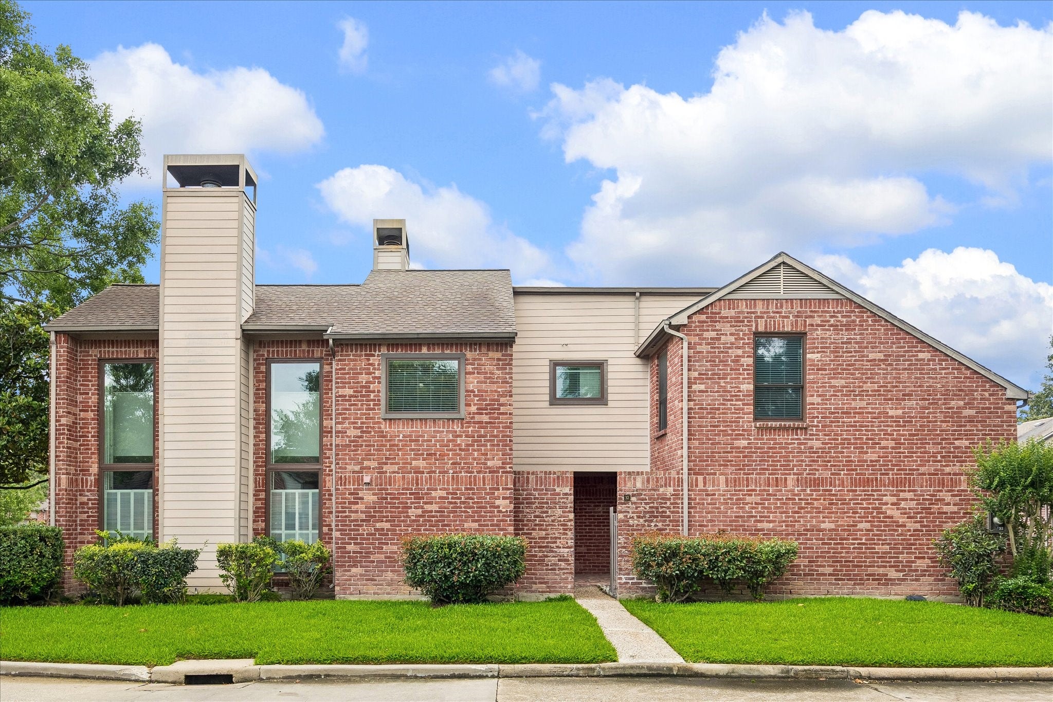 Cambridge St, Houston, TX 77054