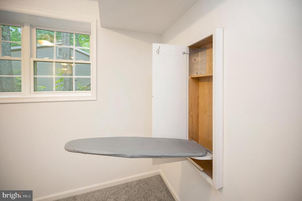 Locust Grove, Virginia, 22508, United States, 4 Bedrooms Bedrooms, ,3 BathroomsBathrooms,Residential,For Sale,1976056