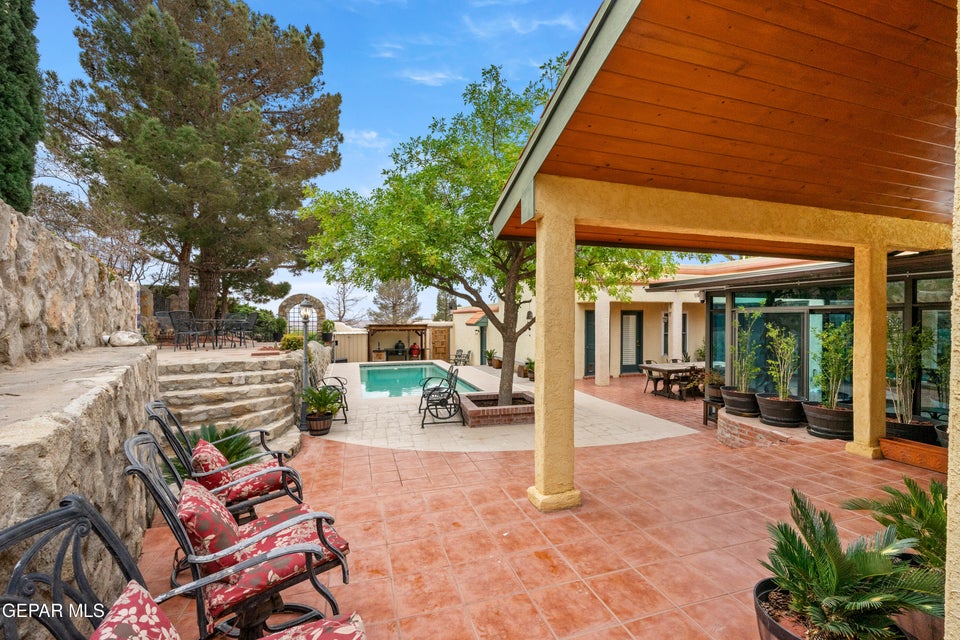 El Paso, Texas, 79912, United States, 4 Bedrooms Bedrooms, ,2 BathroomsBathrooms,Residential,For Sale,1921658