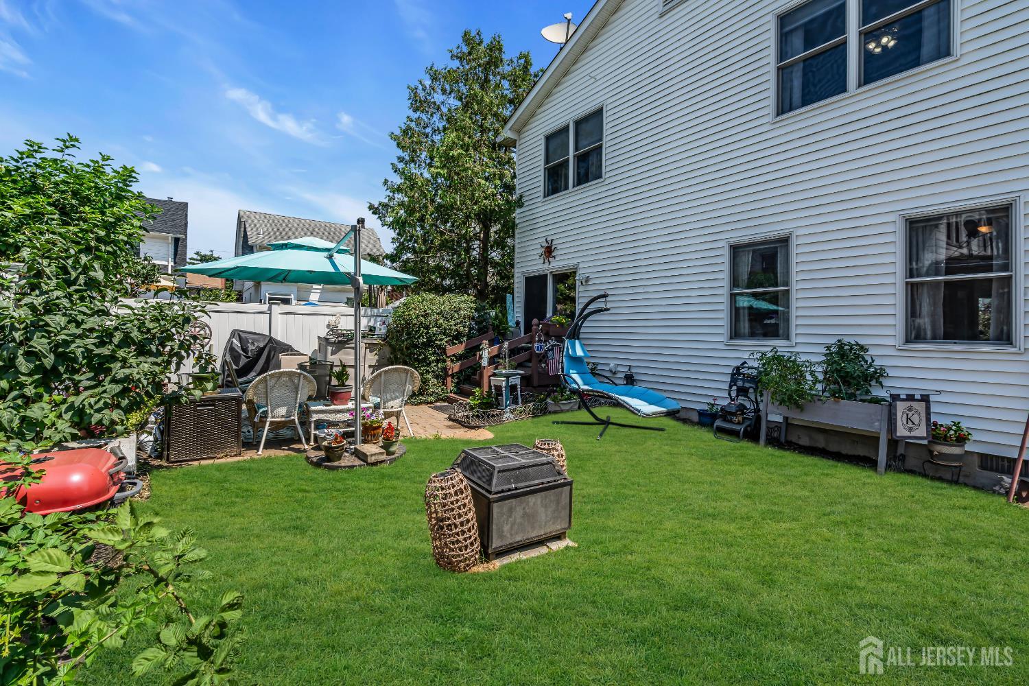 Woodbridge Proper, New Jersey, 07095, United States, 5 Bedrooms Bedrooms, ,2 BathroomsBathrooms,Residential,For Sale,1906051
