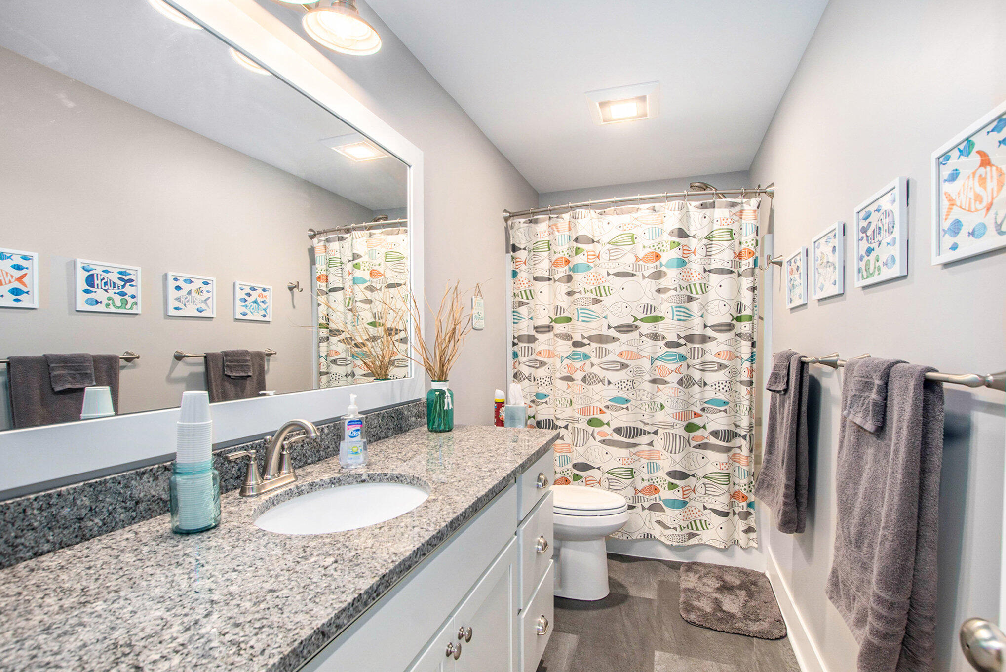 South Haven, Michigan, 49090, United States, 4 Bedrooms Bedrooms, ,3 BathroomsBathrooms,Residential,For Sale,1863775