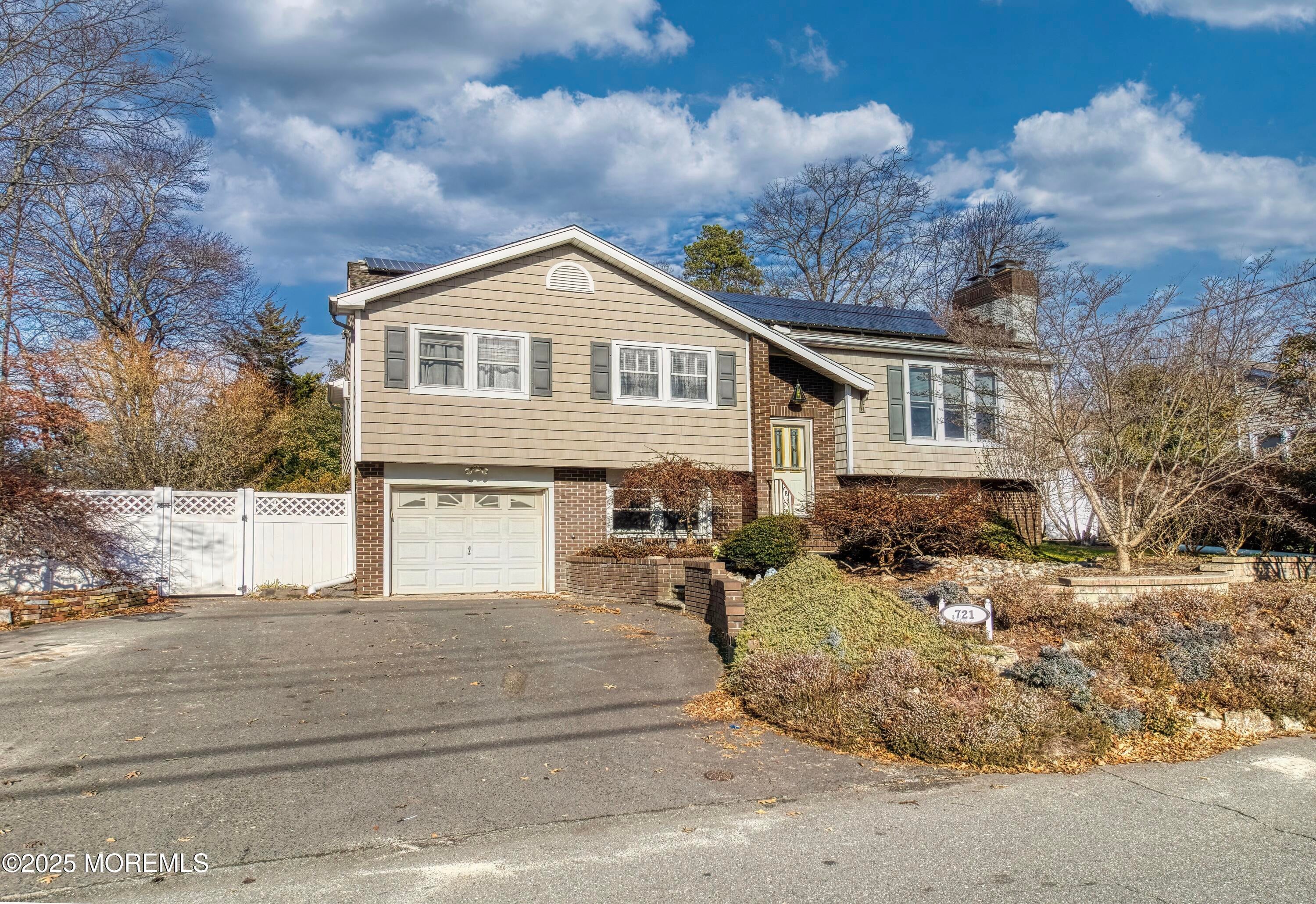 Brick, New Jersey, 08724, United States, 4 Bedrooms Bedrooms, ,2 BathroomsBathrooms,Residential,For Sale,2005983