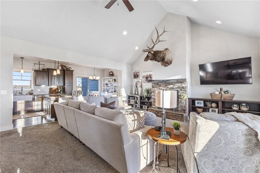 Laurel, Montana, 59044, United States, 4 Bedrooms Bedrooms, ,2 BathroomsBathrooms,Residential,For Sale,1987566