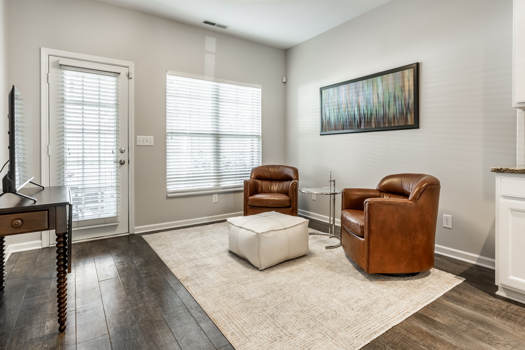  Turnkey Modern Townhome in Westfield - 物件實景