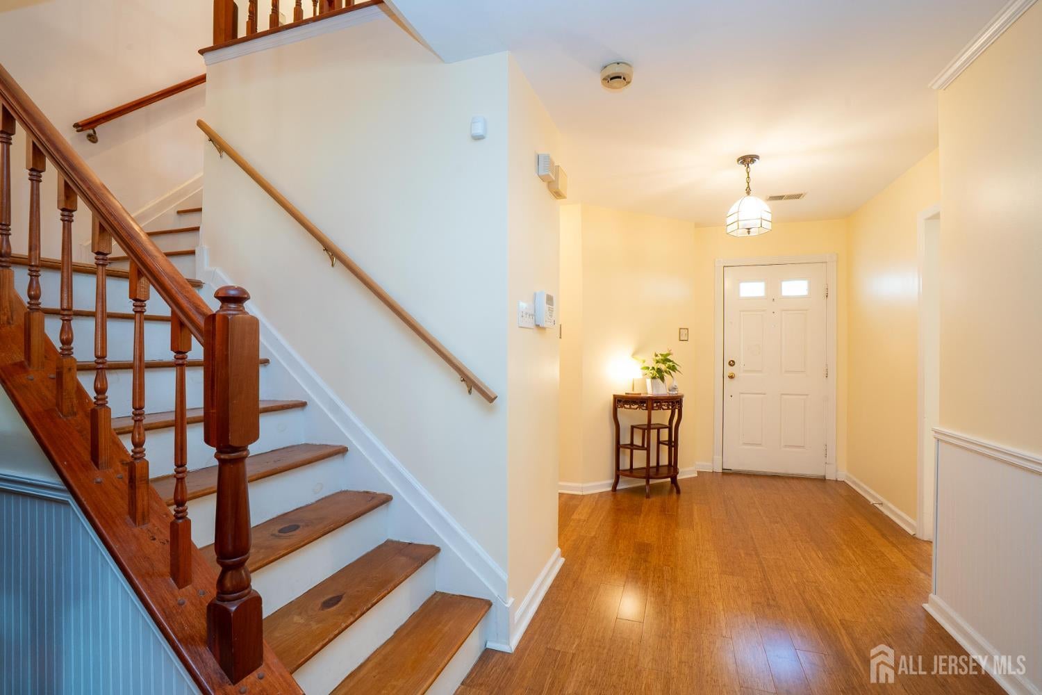 South Brunswick, New Jersey, 08824, United States, 3 Bedrooms Bedrooms, ,3 BathroomsBathrooms,Residential,For Sale,1980206