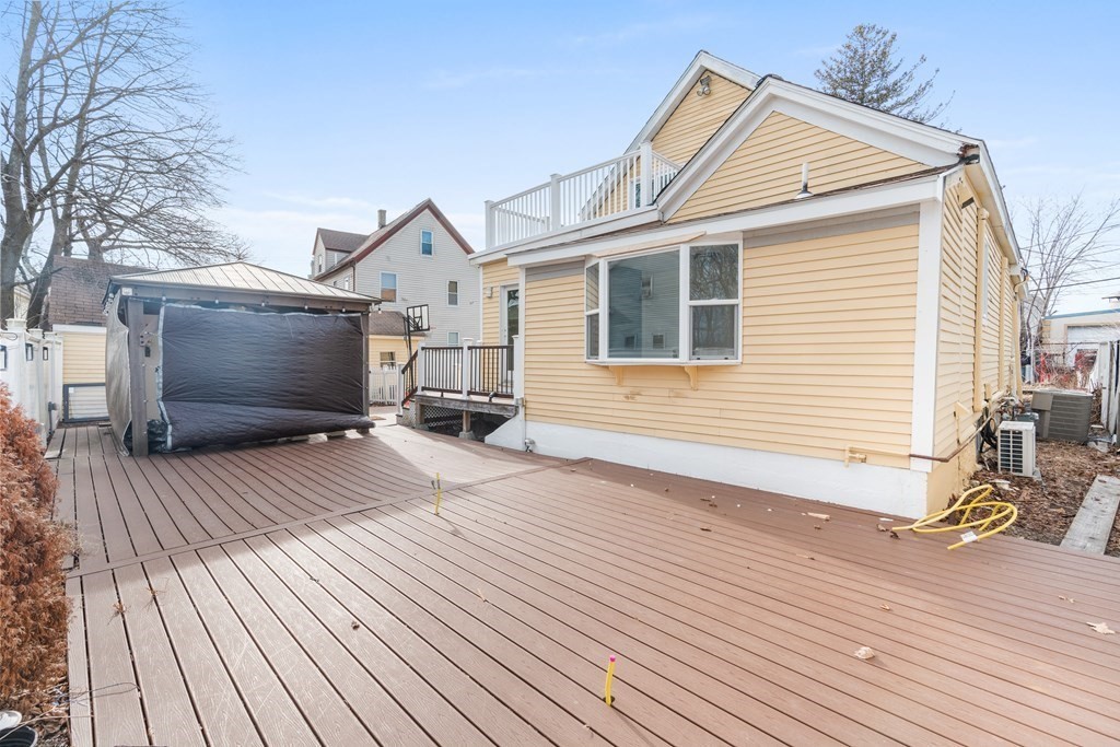 Dedham, Massachusetts, 02136, United States, 3 Bedrooms Bedrooms, ,2 BathroomsBathrooms,Residential,For Sale,1927811