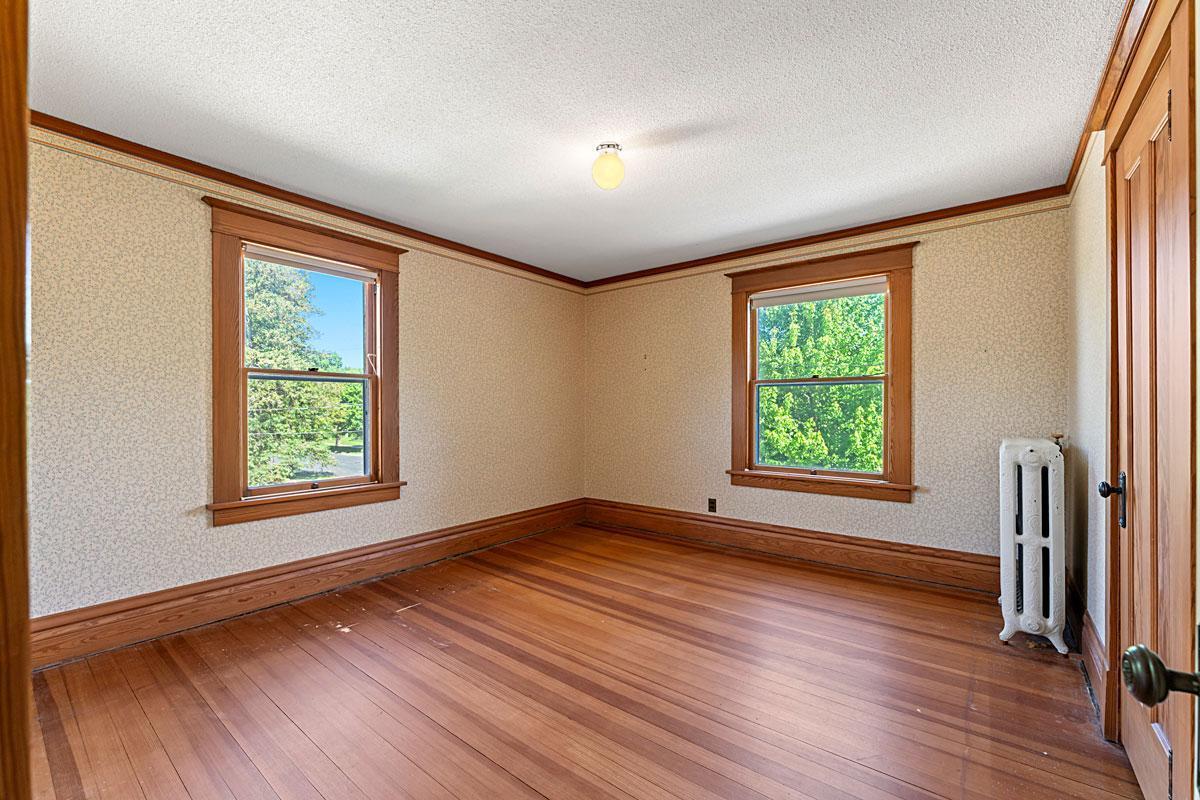 Northfield, Minnesota, 55057, United States, 5 Bedrooms Bedrooms, ,1 BathroomBathrooms,Residential,For Sale,1984283