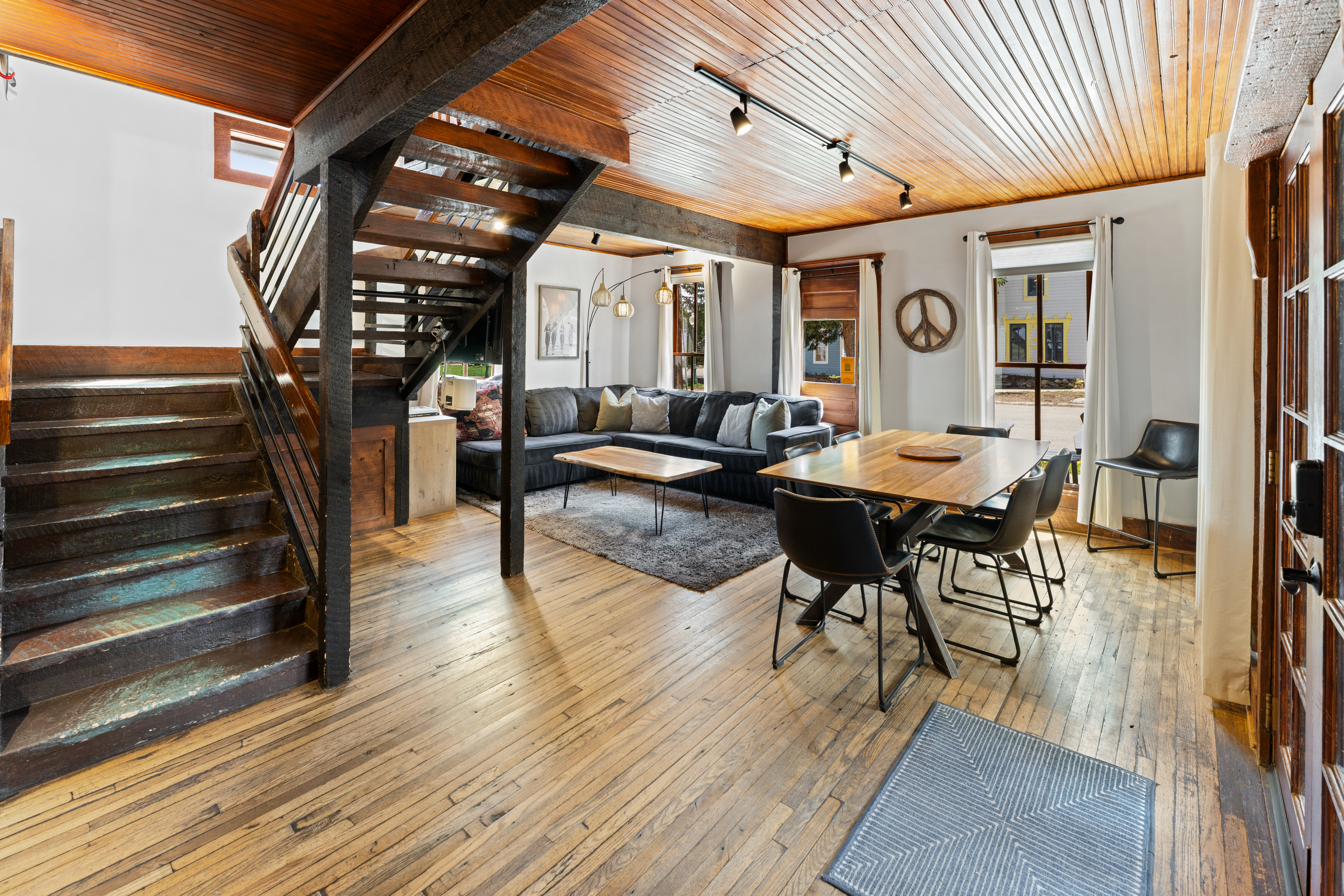  Meticulously Remodeled Historic Home - 物件實景