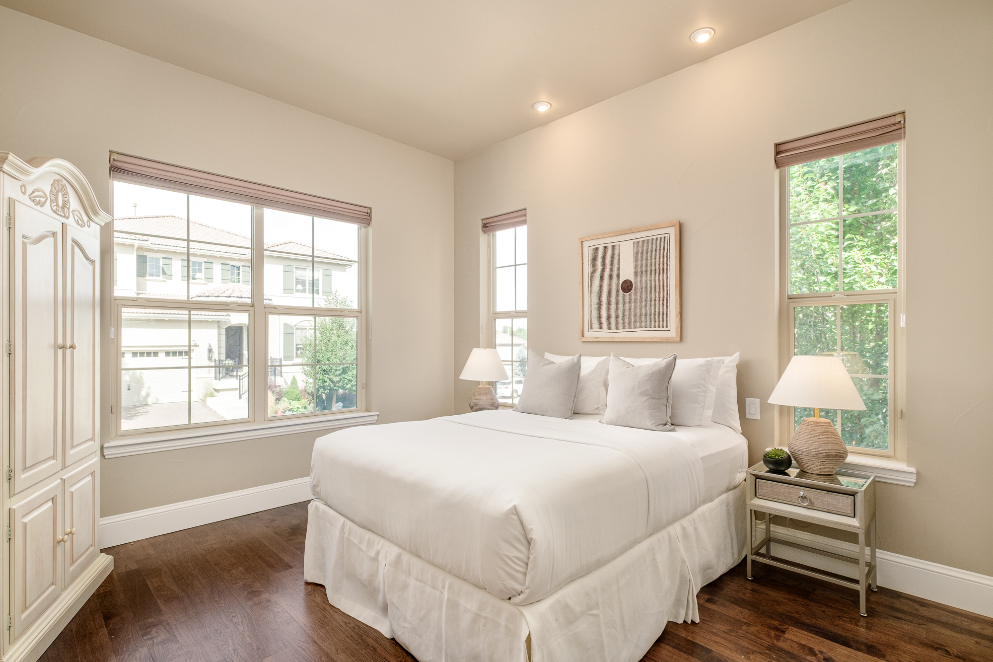  where  luxury meets modern convenience - 物件實景