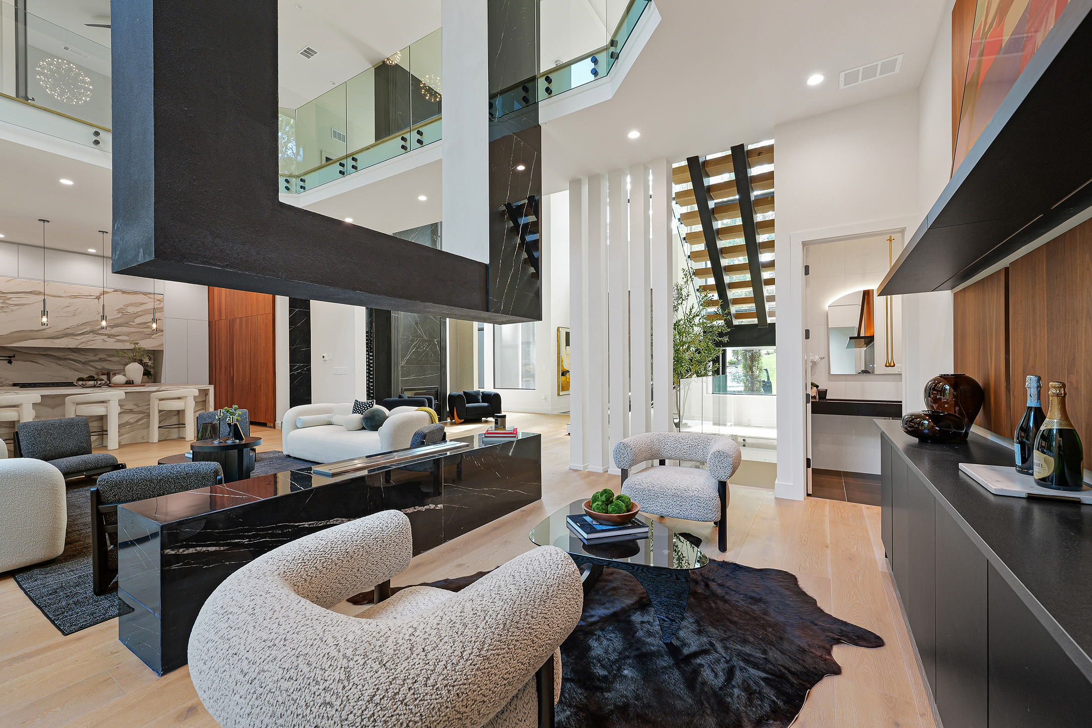  Exceptional Design Meets Everyday Living - 物件實景